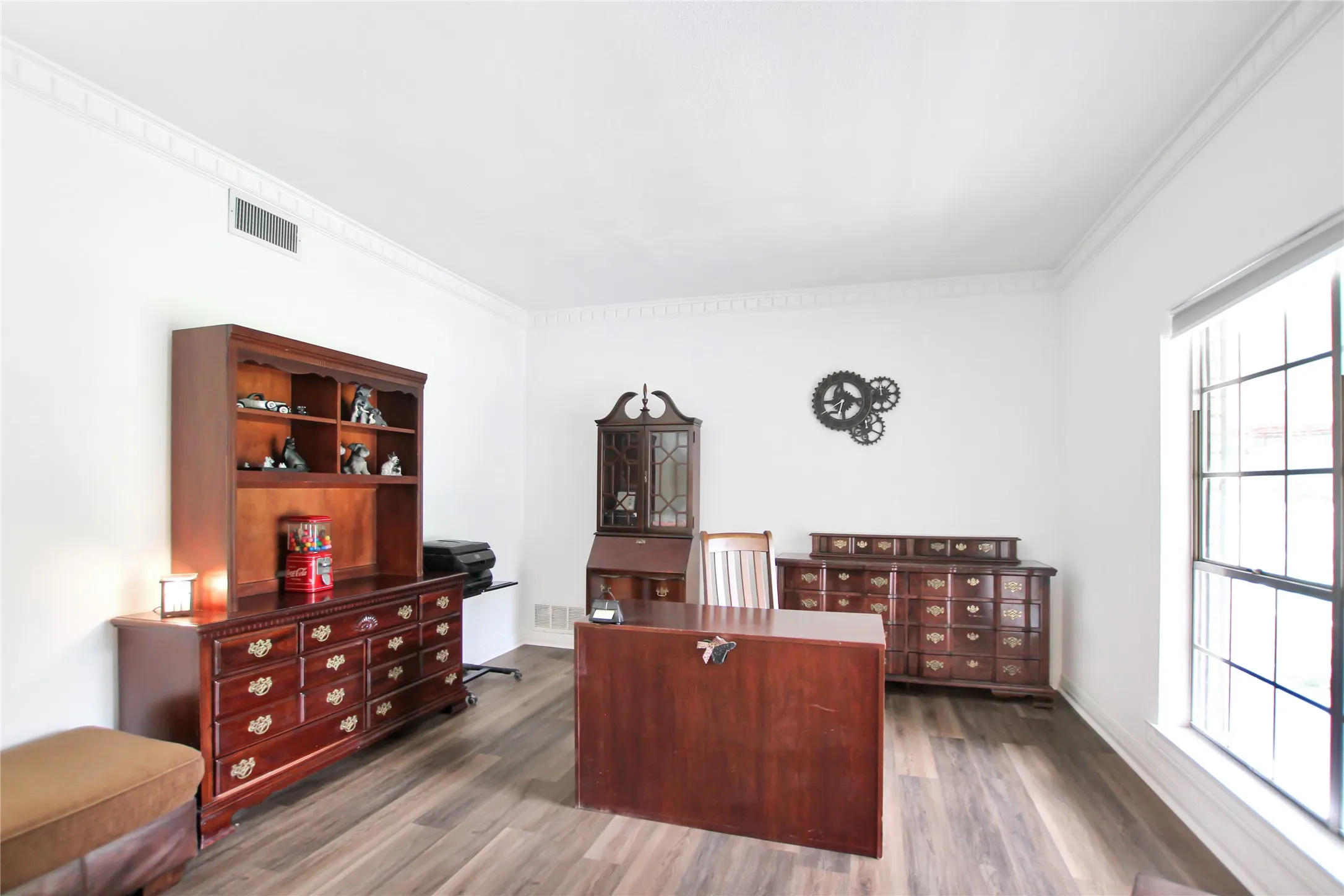Single Family Residence For Sale in Cherokee County , 19413 US Highway 79 E, Jacksonville, Texas 75766, 5 Bedroom, 5 Bathroom, 3 Garage spaces, 6,151 Sqft, built in 1976, mls#21318293, Real Estate Agent in Jacksonville, Homes For Sale in Cherokee county, Homes For Sale in Jacksonville, Realtor in Jacksonville Texas, Real Estate Brokerage Independent Realty Texas, Luminita Cordes Realtor