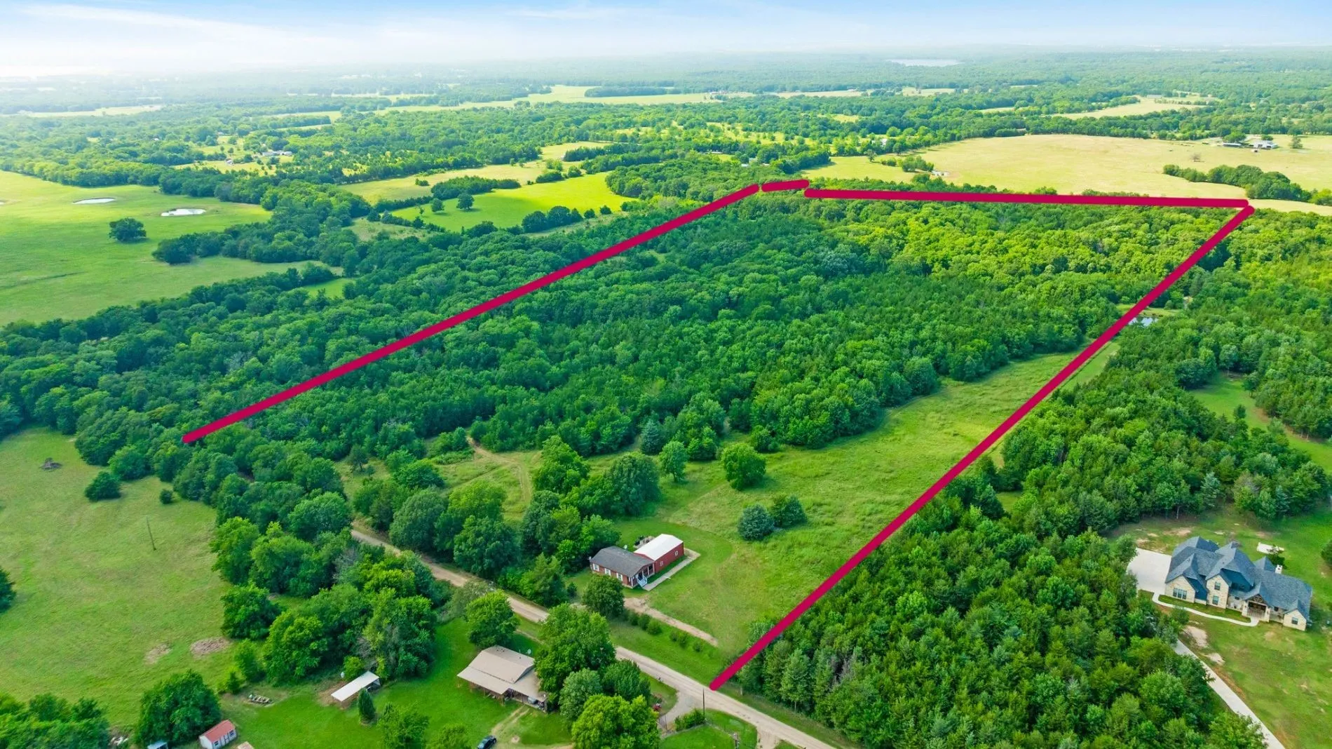 Farm For Sale in Fannin County , 1101 County Road 2810, Honey Grove, Texas 75446, 3 Bedroom, 3 Bathroom, Garage spaces, 2,060 Sqft, built in 2007, mls#21317071, Real Estate Agent in Honey Grove, Homes For Sale in Fannin county, Homes For Sale in Honey Grove, Realtor in Honey Grove Texas, Real Estate Brokerage Independent Realty Texas, Luminita Cordes Realtor