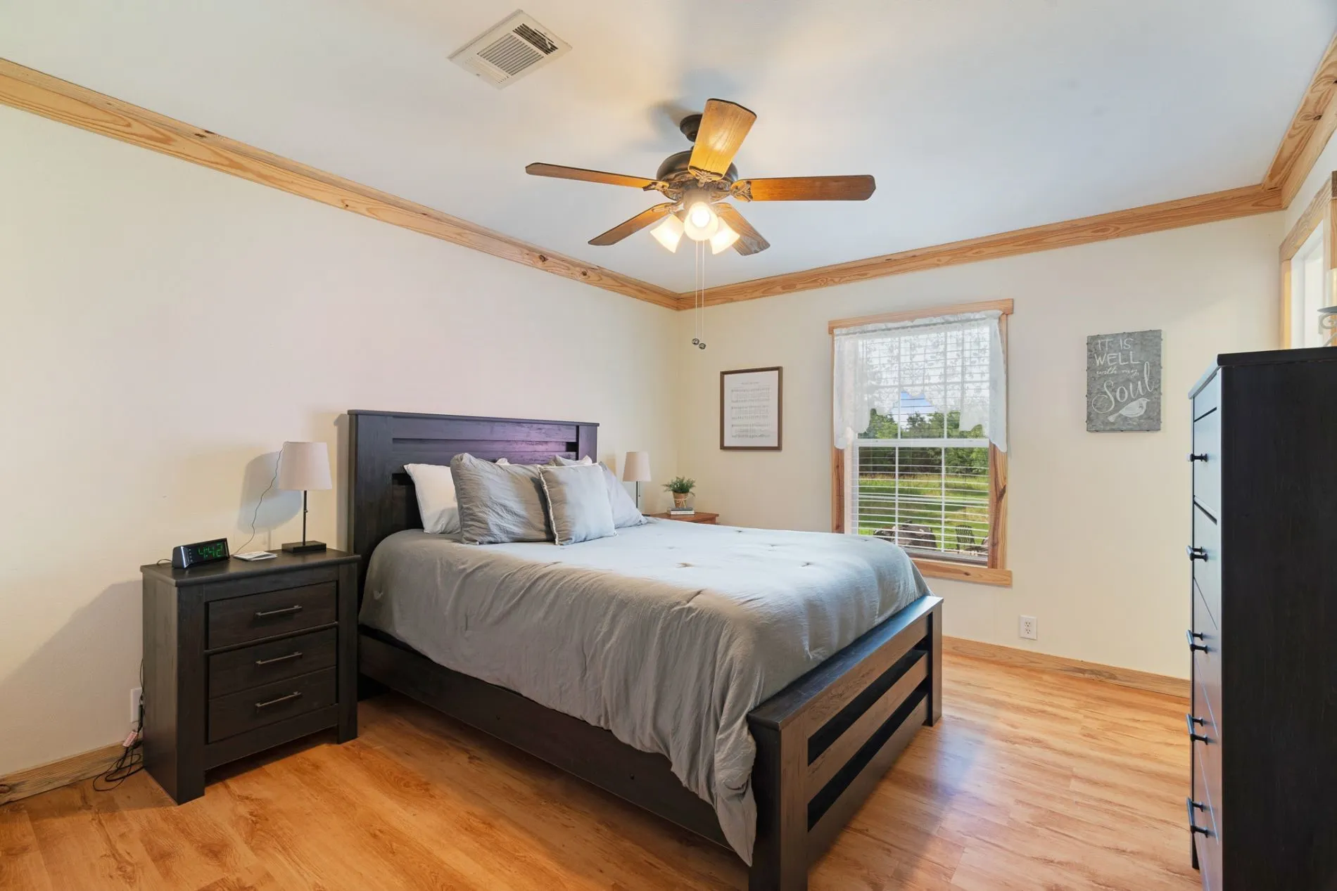Farm For Sale in Fannin County , 1101 County Road 2810, Honey Grove, Texas 75446, 3 Bedroom, 3 Bathroom, Garage spaces, 2,060 Sqft, built in 2007, mls#21317071, Real Estate Agent in Honey Grove, Homes For Sale in Fannin county, Homes For Sale in Honey Grove, Realtor in Honey Grove Texas, Real Estate Brokerage Independent Realty Texas, Luminita Cordes Realtor