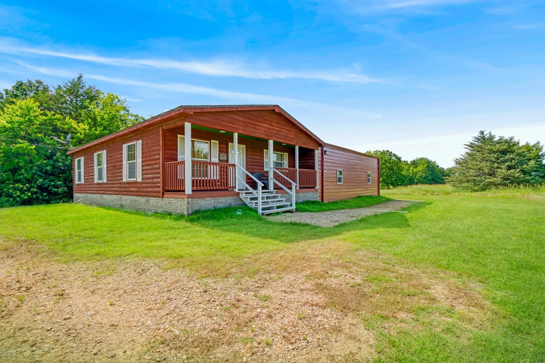 Farm For Sale in Fannin County , 1101 County Road 2810, Honey Grove, Texas 75446, 3 Bedroom, 3 Bathroom, Garage spaces, 2,060 Sqft, built in 2007, mls#21317071, Real Estate Agent in Honey Grove, Homes For Sale in Fannin county, Homes For Sale in Honey Grove, Realtor in Honey Grove Texas, Real Estate Brokerage Independent Realty Texas, Luminita Cordes Realtor