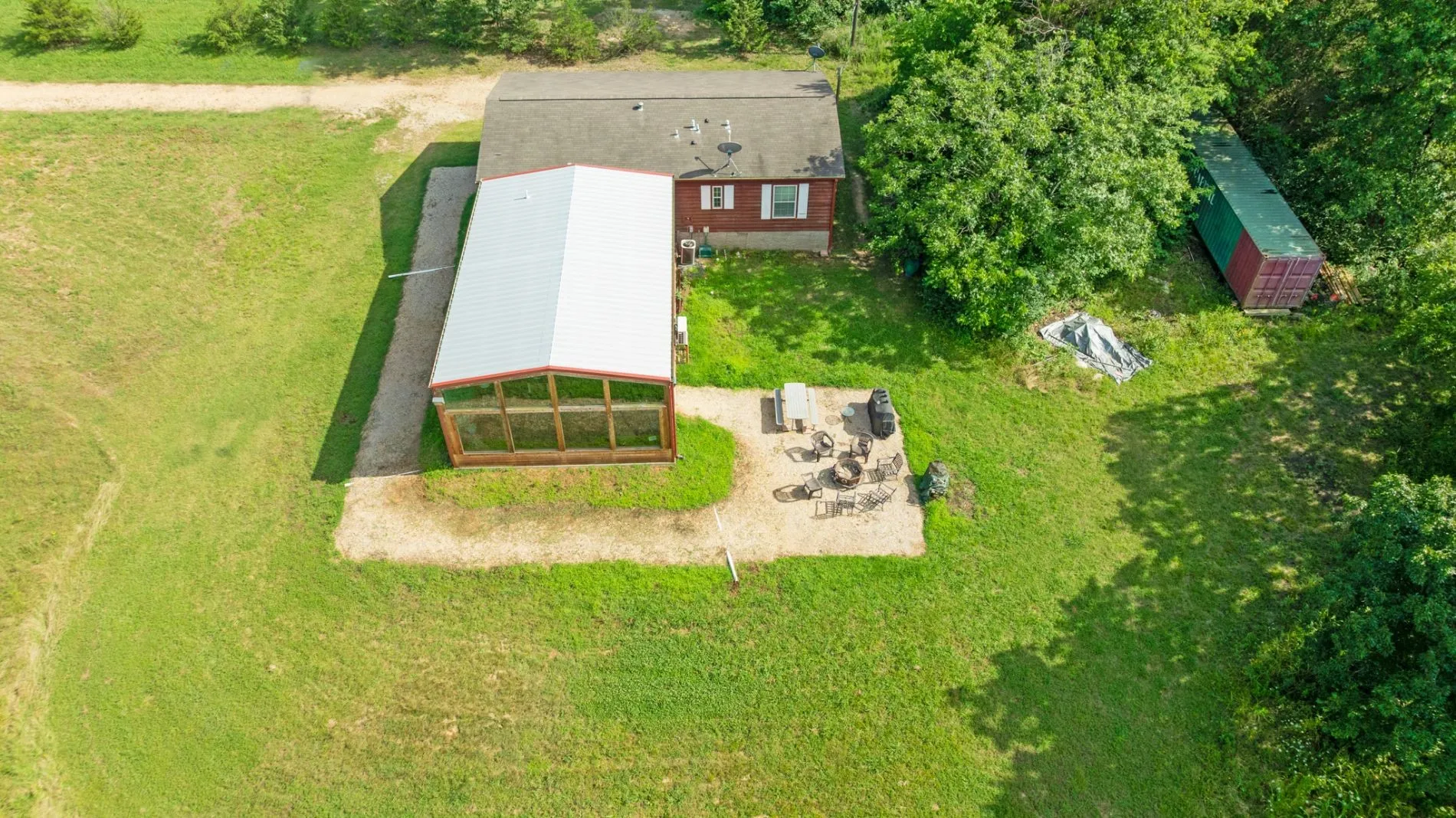 Farm For Sale in Fannin County , 1101 County Road 2810, Honey Grove, Texas 75446, 3 Bedroom, 3 Bathroom, Garage spaces, 2,060 Sqft, built in 2007, mls#21317071, Real Estate Agent in Honey Grove, Homes For Sale in Fannin county, Homes For Sale in Honey Grove, Realtor in Honey Grove Texas, Real Estate Brokerage Independent Realty Texas, Luminita Cordes Realtor