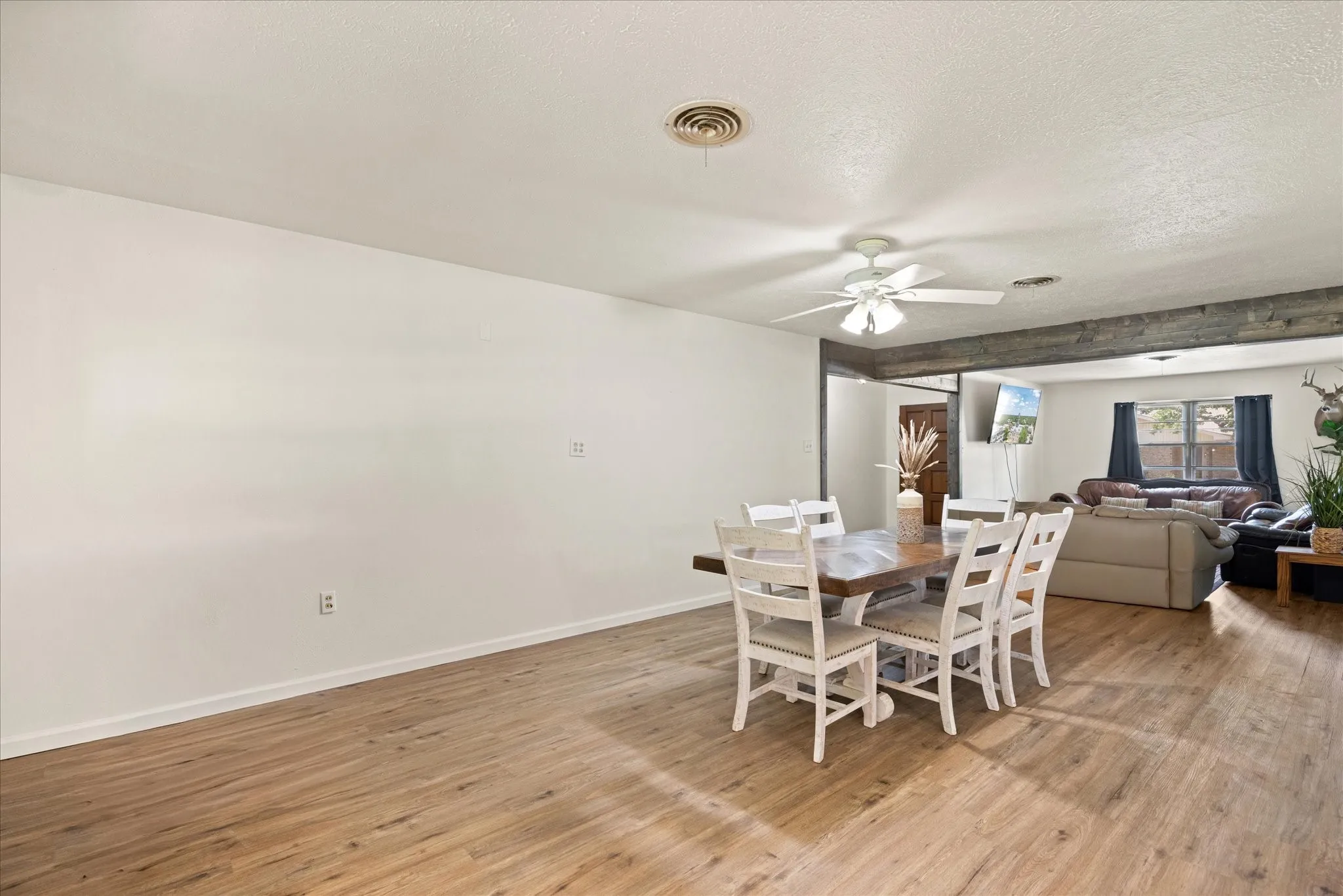 Single Family Residence For Sale in Erath County , 575 N Charlotte Avenue, Stephenville, Texas 76401, 4 Bedroom, 2 Bathroom, Garage spaces, 2,156 Sqft, built in 1965, mls#21317760, Real Estate Agent in Stephenville, Homes For Sale in Erath county, Homes For Sale in Stephenville, Realtor in Stephenville Texas, Real Estate Brokerage Independent Realty Texas, Luminita Cordes Realtor