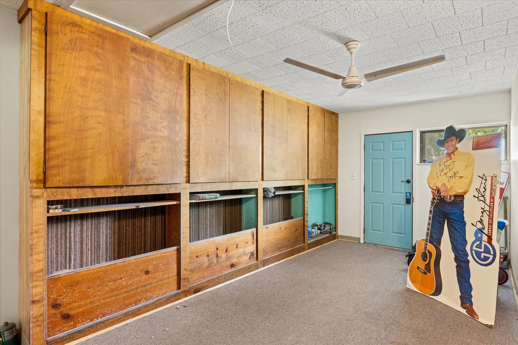 Single Family Residence For Sale in Erath County , 575 N Charlotte Avenue, Stephenville, Texas 76401, 4 Bedroom, 2 Bathroom, Garage spaces, 2,156 Sqft, built in 1965, mls#21317760, Real Estate Agent in Stephenville, Homes For Sale in Erath county, Homes For Sale in Stephenville, Realtor in Stephenville Texas, Real Estate Brokerage Independent Realty Texas, Luminita Cordes Realtor