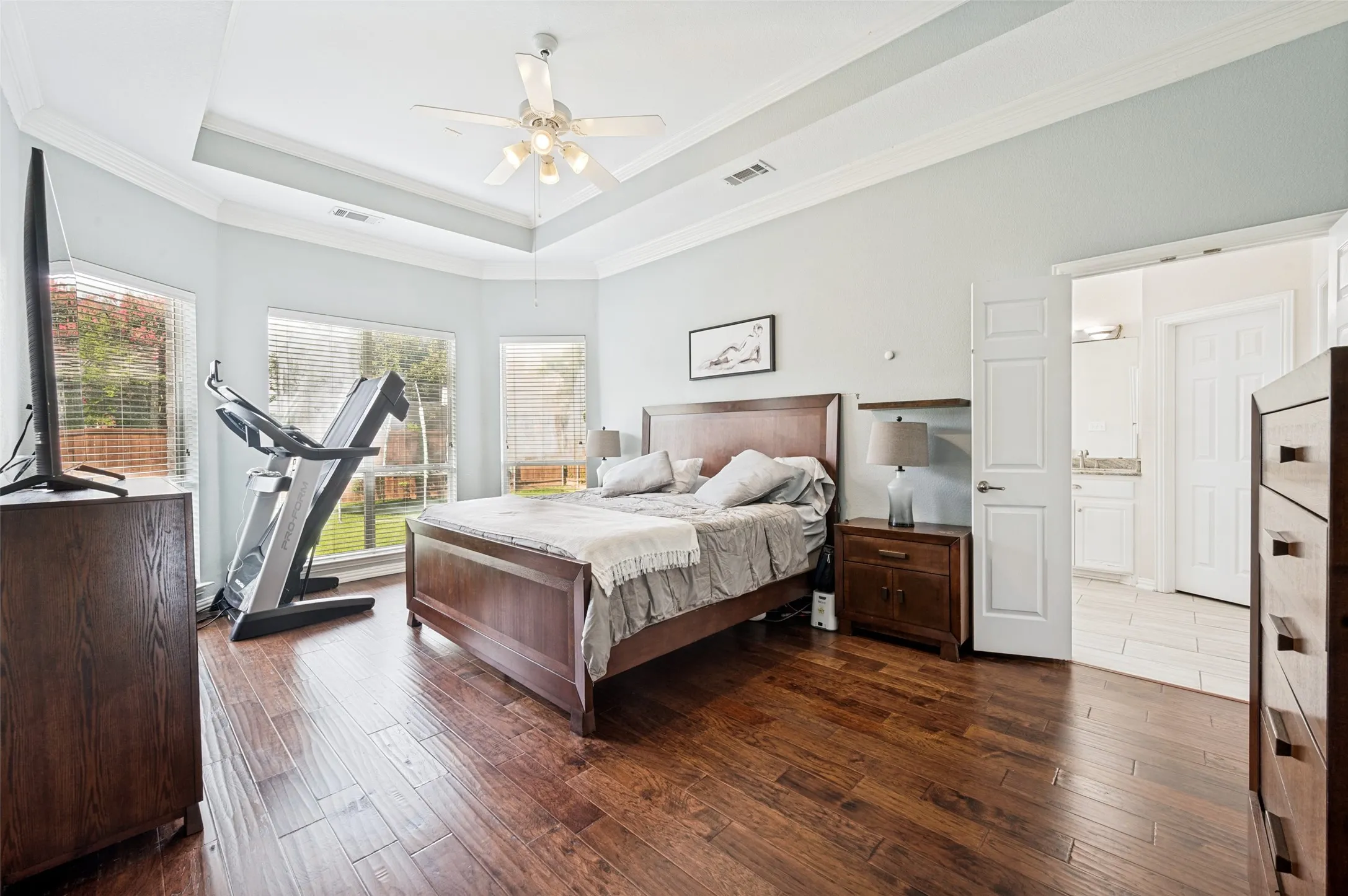 Single Family Residence For Sale in Denton County , 1700 Coyote Ridge, Carrollton, Texas 75010, 5 Bedroom, 4 Bathroom, 3 Garage spaces, 3,260 Sqft, built in 2001, mls#21316884, Real Estate Agent in Carrollton, Homes For Sale in Denton county, Homes For Sale in Carrollton, Realtor in Carrollton Texas, Real Estate Brokerage Independent Realty Texas, Luminita Cordes Realtor