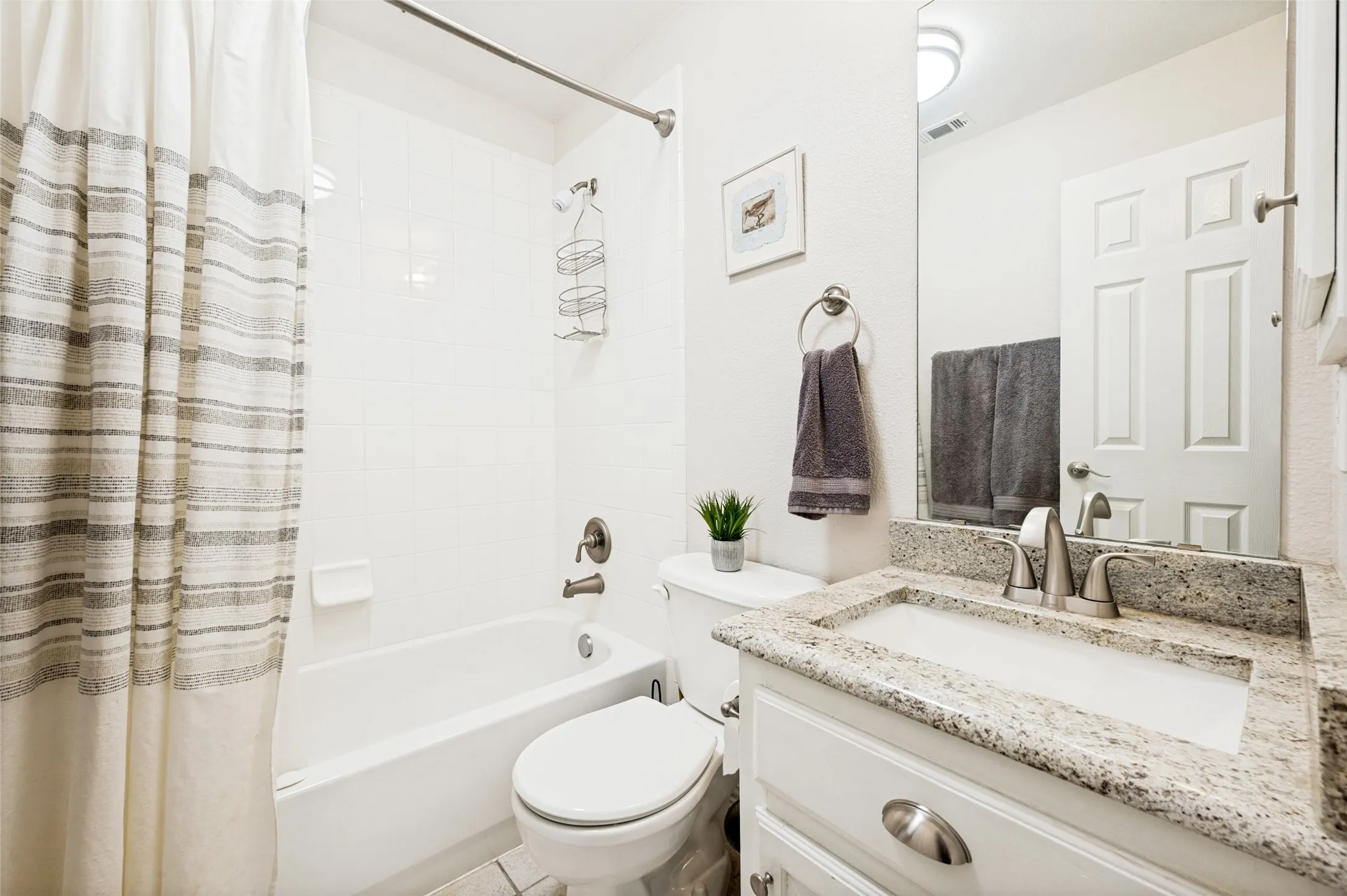 Single Family Residence For Sale in Denton County , 1700 Coyote Ridge, Carrollton, Texas 75010, 5 Bedroom, 4 Bathroom, 3 Garage spaces, 3,260 Sqft, built in 2001, mls#21316884, Real Estate Agent in Carrollton, Homes For Sale in Denton county, Homes For Sale in Carrollton, Realtor in Carrollton Texas, Real Estate Brokerage Independent Realty Texas, Luminita Cordes Realtor