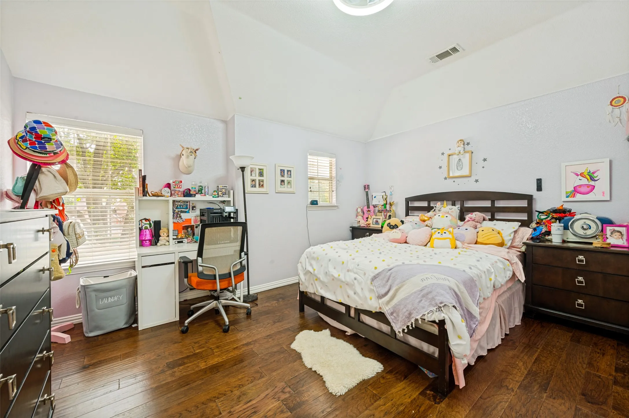 Single Family Residence For Sale in Denton County , 1700 Coyote Ridge, Carrollton, Texas 75010, 5 Bedroom, 4 Bathroom, 3 Garage spaces, 3,260 Sqft, built in 2001, mls#21316884, Real Estate Agent in Carrollton, Homes For Sale in Denton county, Homes For Sale in Carrollton, Realtor in Carrollton Texas, Real Estate Brokerage Independent Realty Texas, Luminita Cordes Realtor