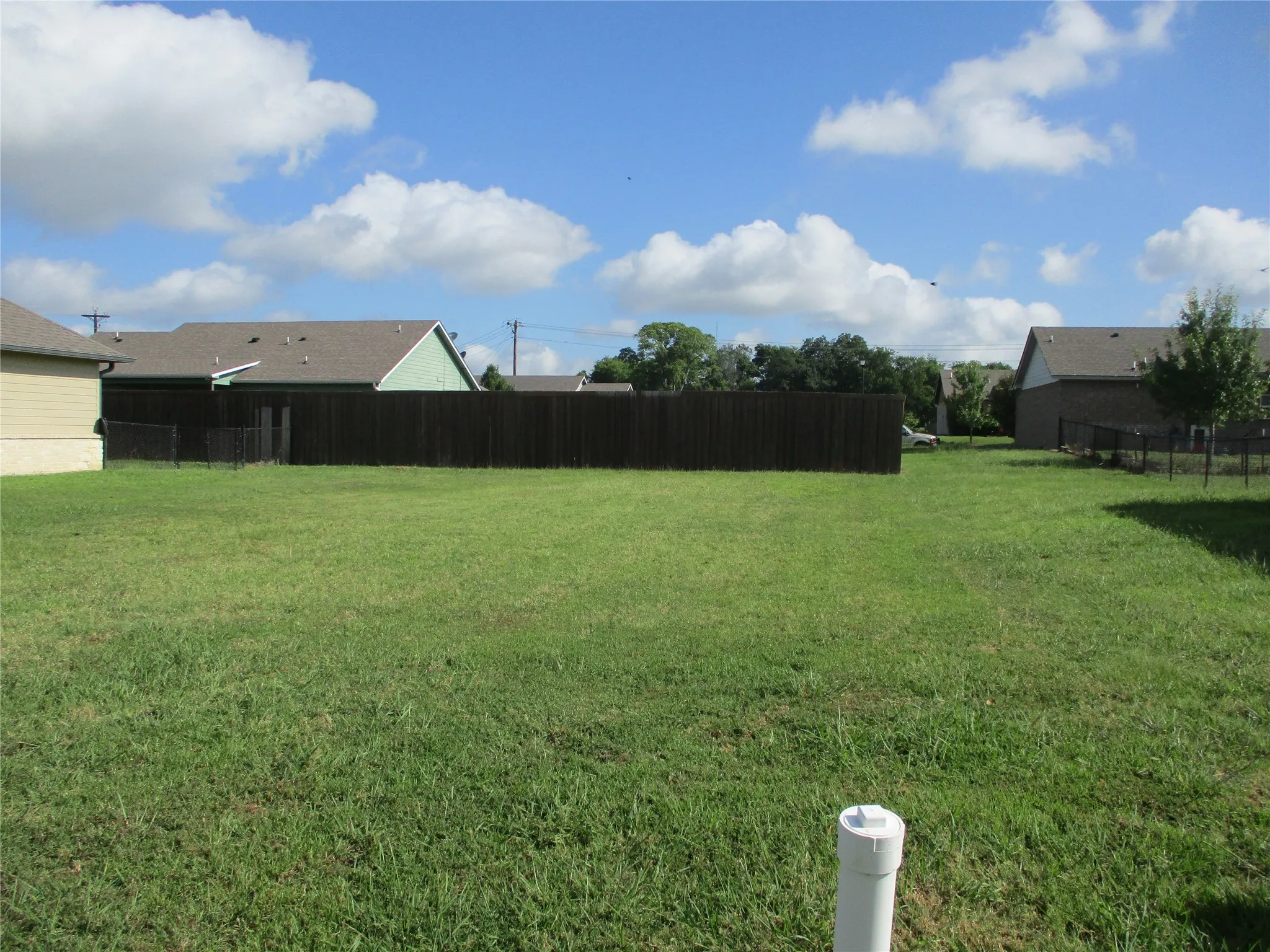 Single Family Residence For Sale in Rains County , 117 Mill Street, Emory, Texas 75440, 3 Bedrooms, 2 Bathrooms, 2 Garage spaces, 1,479 Sqft, built in 2021, Price $329,000, mls#21318322, Real Estate Agent in Emory, Homes For Sale in Rains county, Homes For Sale in Emory, Realtor in Emory Texas, Real Estate Brokerage Independent Realty Texas, Luminita Cordes Realtor