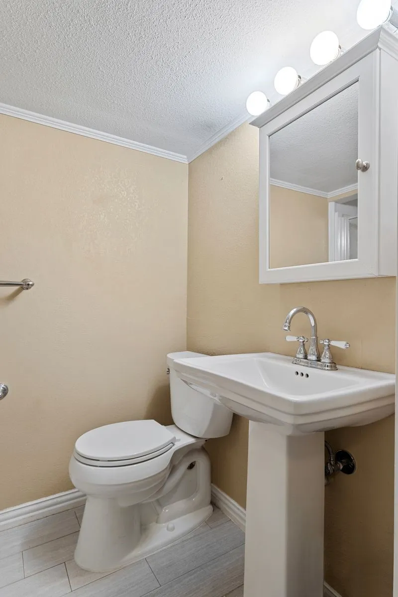 Single Family Residence For Sale in Hunt County , 4120 E Interstate 30, Campbell, Texas 75422, 4 Bedroom, 3 Bathroom, Garage spaces, 2,414 Sqft, built in 1950, mls#21318253, Real Estate Agent in Campbell, Homes For Sale in Hunt county, Homes For Sale in Campbell, Realtor in Campbell Texas, Real Estate Brokerage Independent Realty Texas, Luminita Cordes Realtor