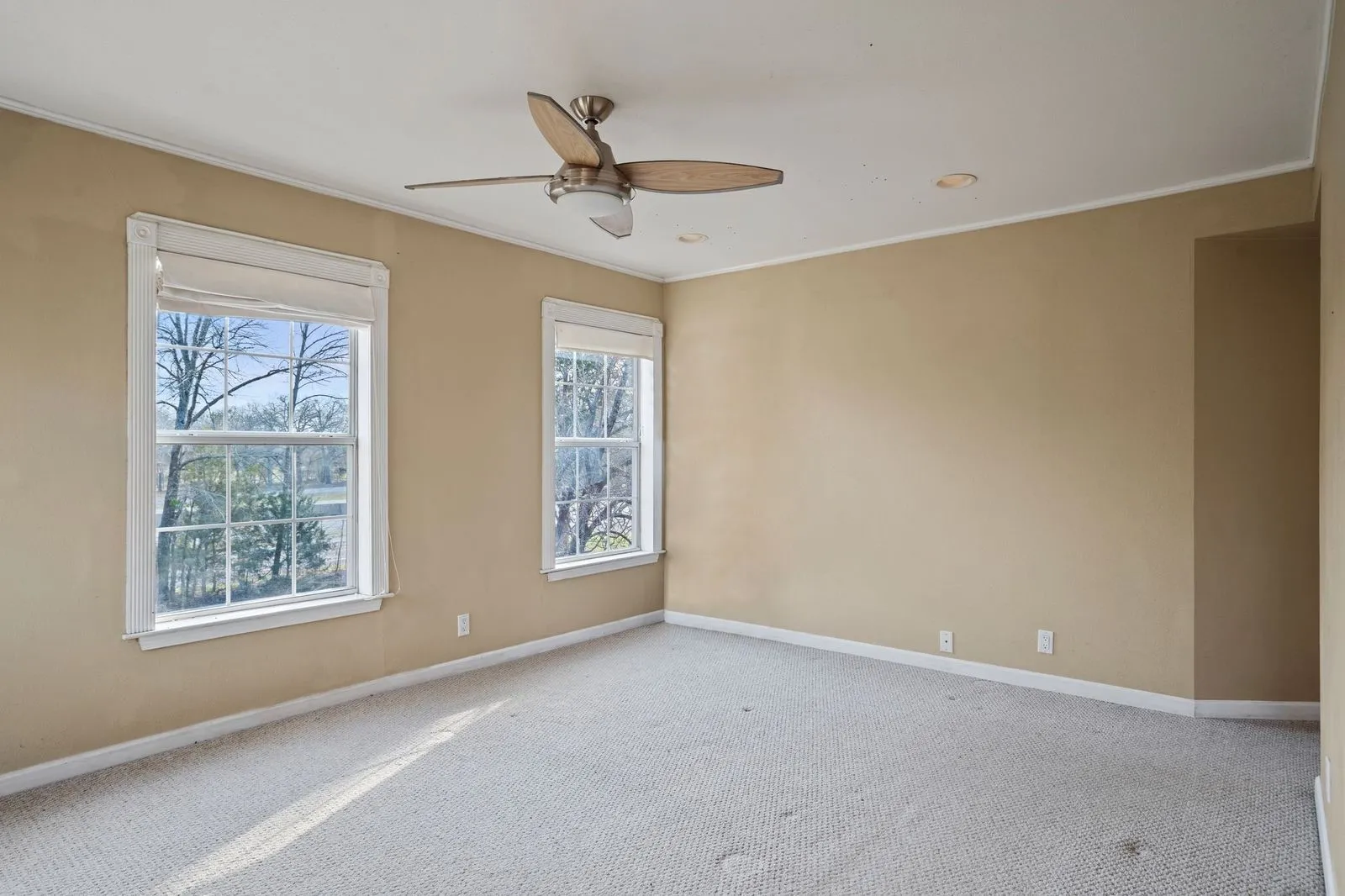 Single Family Residence For Sale in Hunt County , 4120 E Interstate 30, Campbell, Texas 75422, 4 Bedroom, 3 Bathroom, Garage spaces, 2,414 Sqft, built in 1950, mls#21318253, Real Estate Agent in Campbell, Homes For Sale in Hunt county, Homes For Sale in Campbell, Realtor in Campbell Texas, Real Estate Brokerage Independent Realty Texas, Luminita Cordes Realtor