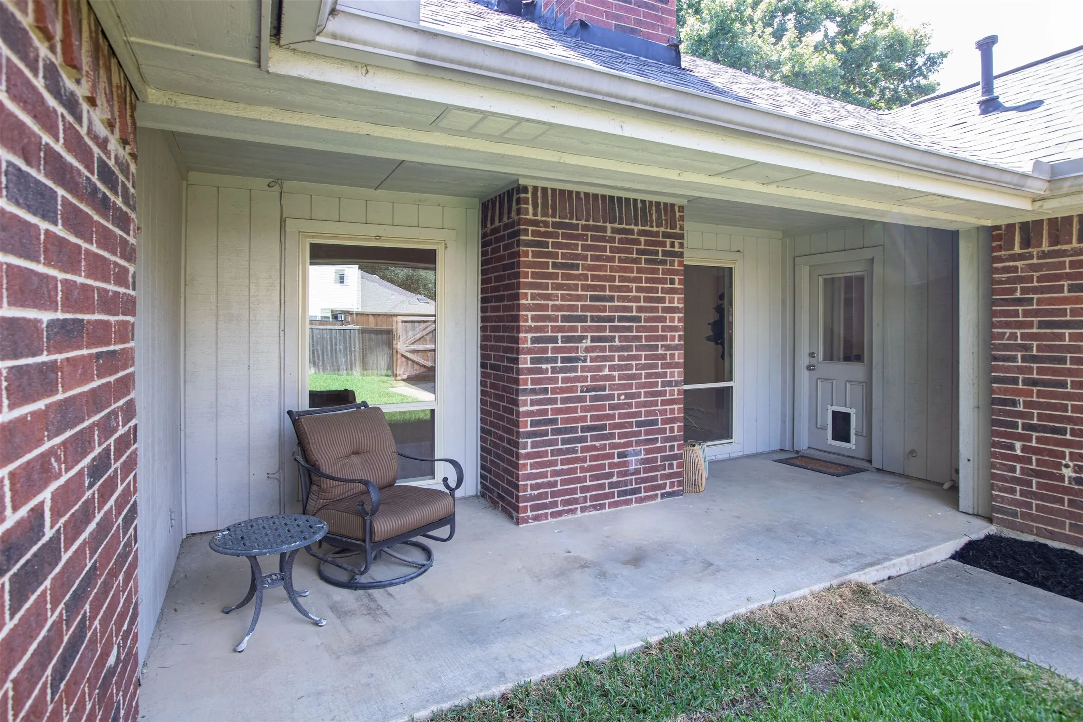 Single Family Residence For Sale in Dallas County , 612 Shadowcrest Lane, Coppell, Texas 75019, 3 Bedroom, 2 Bathroom, 2 Garage spaces, 2,073 Sqft, built in 1984, mls#21317712, Real Estate Agent in Coppell, Homes For Sale in Dallas county, Homes For Sale in Coppell, Realtor in Coppell Texas, Real Estate Brokerage Independent Realty Texas, Luminita Cordes Realtor