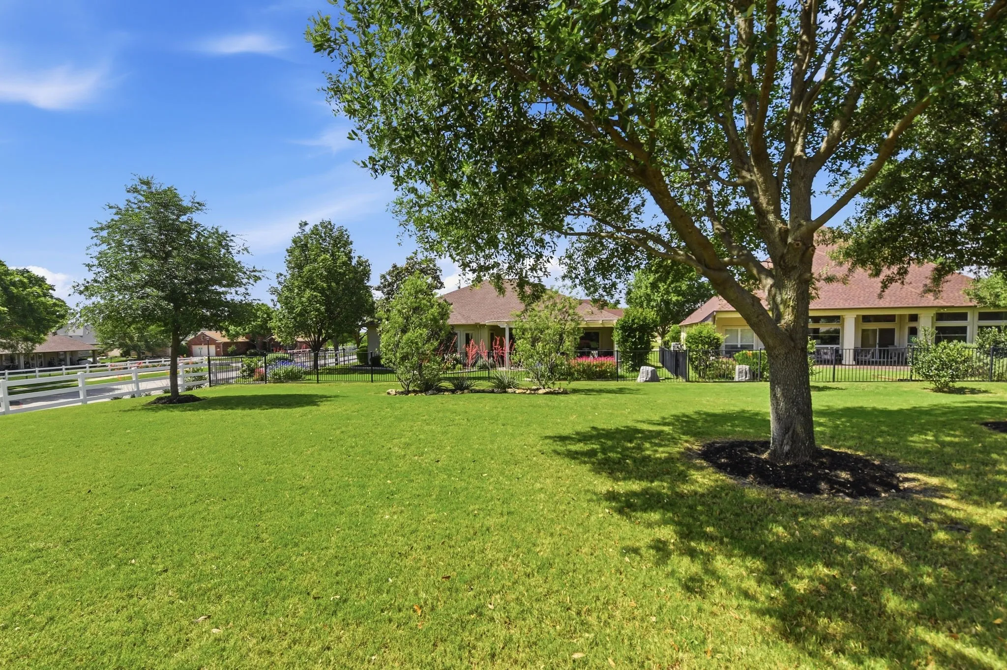 Single Family Residence For Sale in Denton County , 12001 Lockhart Court, Denton, Texas 76207, 2 Bedroom, 2 Bathroom, 2 Garage spaces, 1,844 Sqft, built in 2010, mls#21317370, Real Estate Agent in Denton, Homes For Sale in Denton county, Homes For Sale in Denton, Realtor in Denton Texas, Real Estate Brokerage Independent Realty Texas, Luminita Cordes Realtor