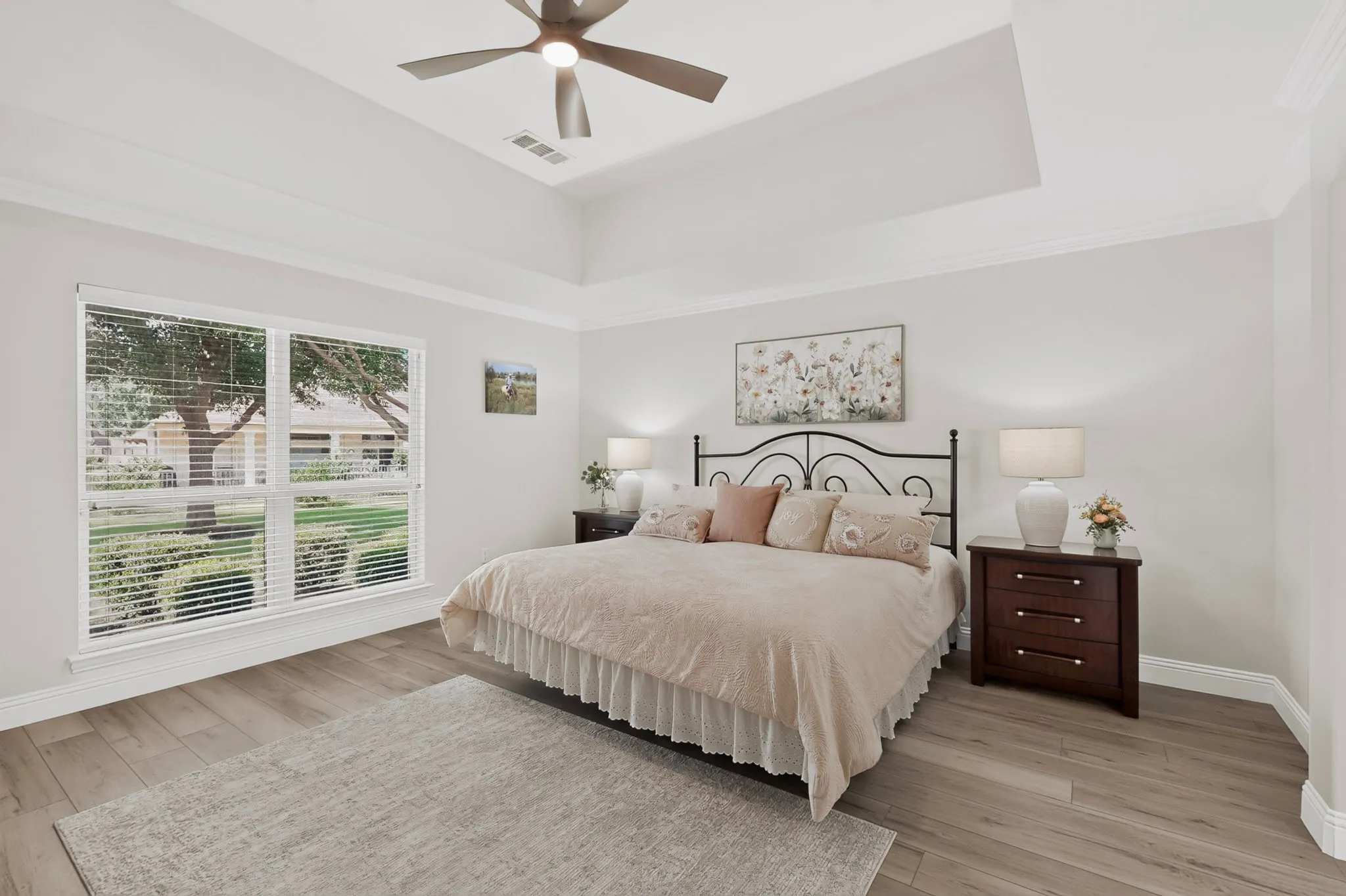 Single Family Residence For Sale in Denton County , 12001 Lockhart Court, Denton, Texas 76207, 2 Bedroom, 2 Bathroom, 2 Garage spaces, 1,844 Sqft, built in 2010, mls#21317370, Real Estate Agent in Denton, Homes For Sale in Denton county, Homes For Sale in Denton, Realtor in Denton Texas, Real Estate Brokerage Independent Realty Texas, Luminita Cordes Realtor