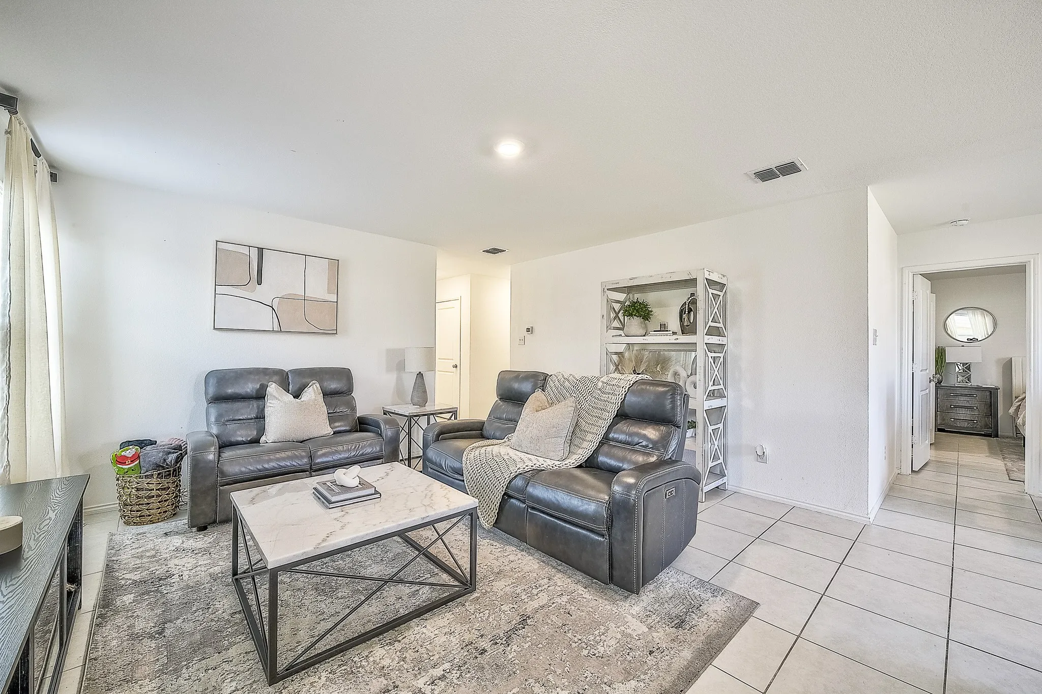Single Family Residence For Rent in Denton County , 336 Dry Canyon Way, Fort Worth, Texas 76052, 3 Bedroom, 2 Bathroom, 2 Garage spaces, 1,268 Sqft, built in 2022, mls#21318149, Real Estate Agent in Fort Worth, Homes For Rent in Denton county, Homes For Rent in Fort Worth, Realtor in Fort Worth Texas, Real Estate Brokerage Independent Realty Texas, Luminita Cordes Realtor