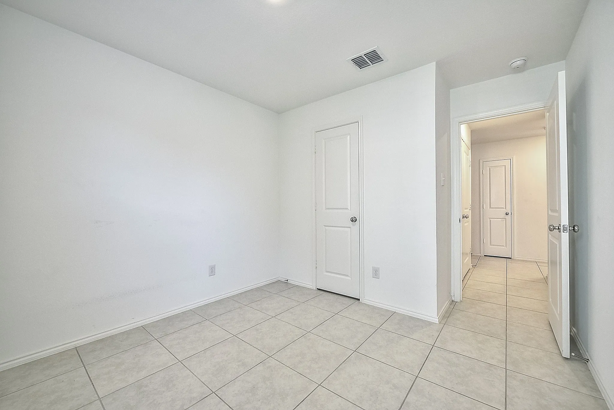 Single Family Residence For Rent in Denton County , 336 Dry Canyon Way, Fort Worth, Texas 76052, 3 Bedroom, 2 Bathroom, 2 Garage spaces, 1,268 Sqft, built in 2022, mls#21318149, Real Estate Agent in Fort Worth, Homes For Rent in Denton county, Homes For Rent in Fort Worth, Realtor in Fort Worth Texas, Real Estate Brokerage Independent Realty Texas, Luminita Cordes Realtor