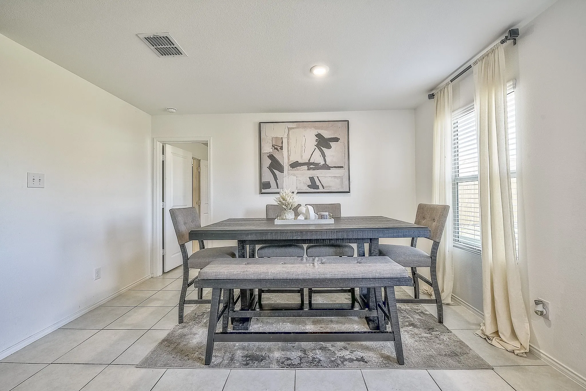Single Family Residence For Rent in Denton County , 336 Dry Canyon Way, Fort Worth, Texas 76052, 3 Bedroom, 2 Bathroom, 2 Garage spaces, 1,268 Sqft, built in 2022, mls#21318149, Real Estate Agent in Fort Worth, Homes For Rent in Denton county, Homes For Rent in Fort Worth, Realtor in Fort Worth Texas, Real Estate Brokerage Independent Realty Texas, Luminita Cordes Realtor