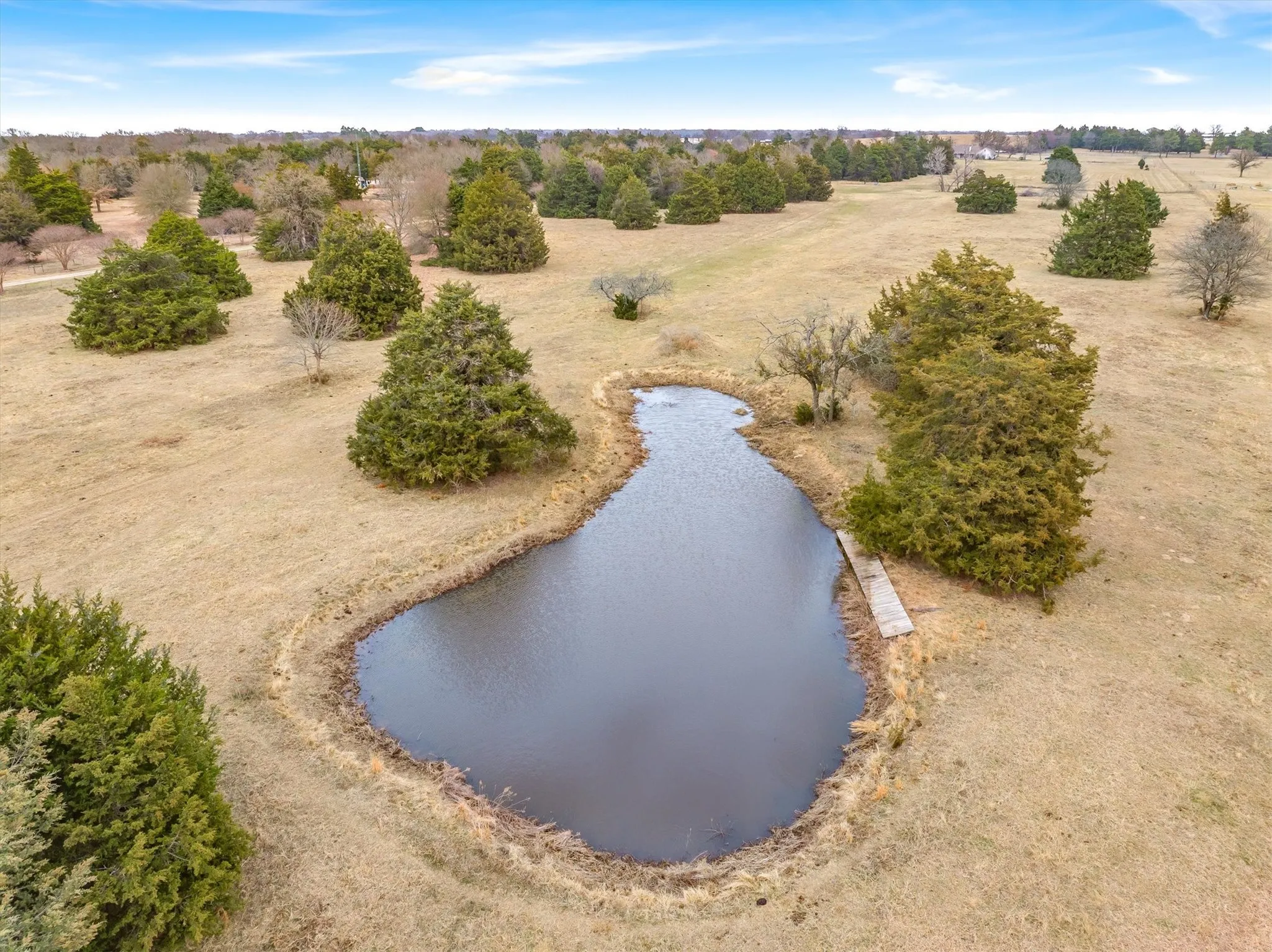 Single Family Residence For Sale in Kaufman County , 9111 County Road 313, Terrell, Texas 75161, 3 Bedroom, 2 Bathroom, 2 Garage spaces, 2,764 Sqft, built in 2011, mls#21318249, Real Estate Agent in Terrell, Homes For Sale in Kaufman county, Homes For Sale in Terrell, Realtor in Terrell Texas, Real Estate Brokerage Independent Realty Texas, Luminita Cordes Realtor