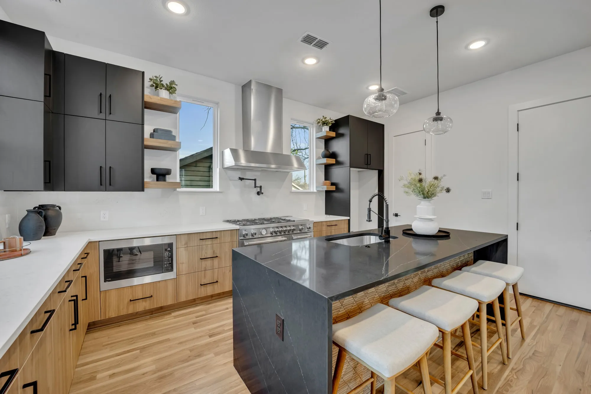 Single Family Residence For Sale in Dallas County , 1512 Villars Street, Dallas, Texas 75204, 4 Bedroom, 3 Bathroom, 2 Garage spaces, 2,952 Sqft, built in 2026, mls#21318305, Real Estate Agent in Dallas, Homes For Sale in Dallas county, Homes For Sale in Dallas, Realtor in Dallas Texas, Real Estate Brokerage Independent Realty Texas, Luminita Cordes Realtor