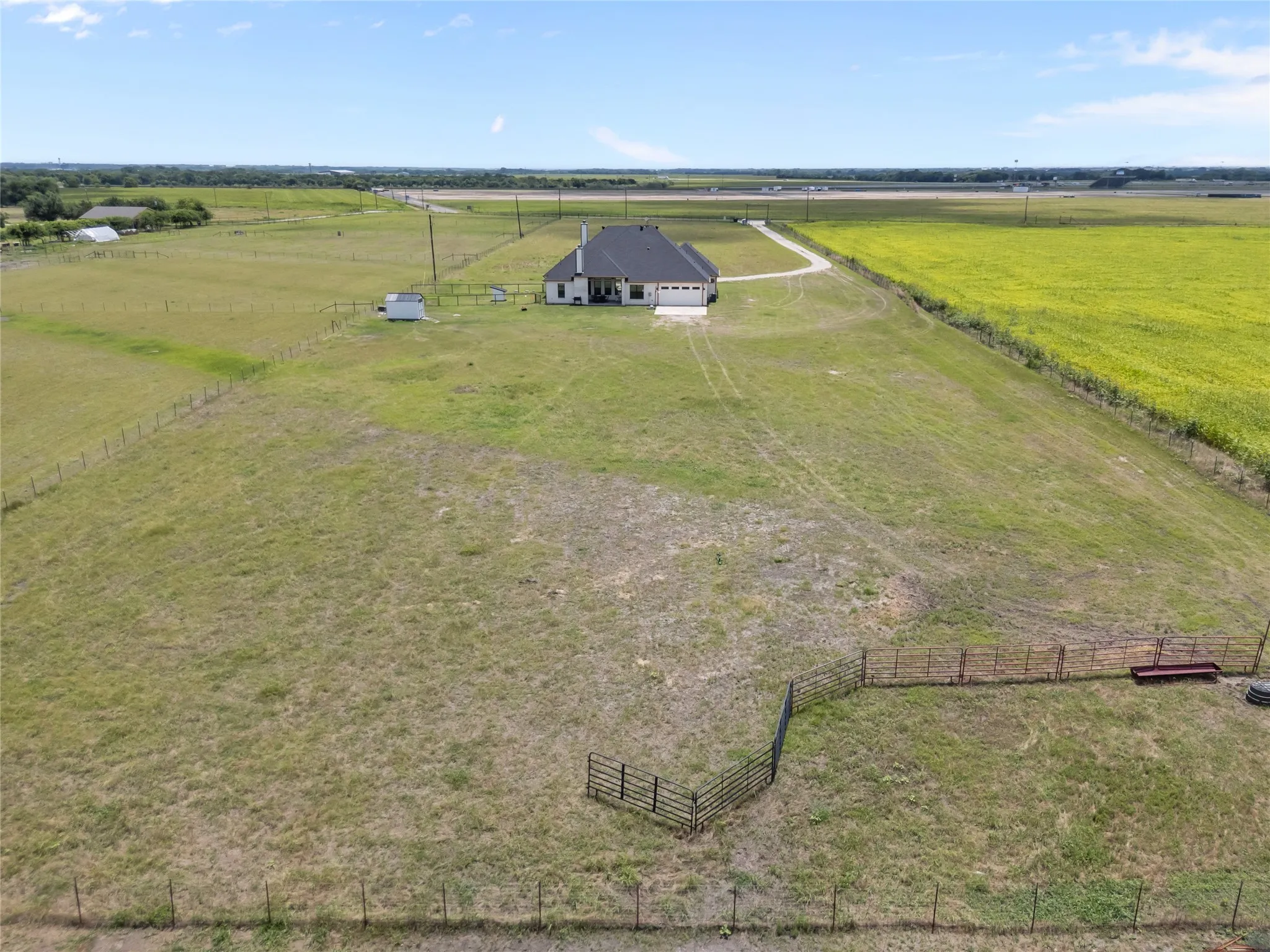 Farm For Sale in Ellis County , 850 Cooke Road, Ennis, Texas 75119, 4 Bedroom, 3 Bathroom, 2 Garage spaces, 2,785 Sqft, built in 2023, mls#21316620, Real Estate Agent in Ennis, Homes For Sale in Ellis county, Homes For Sale in Ennis, Realtor in Ennis Texas, Real Estate Brokerage Independent Realty Texas, Luminita Cordes Realtor