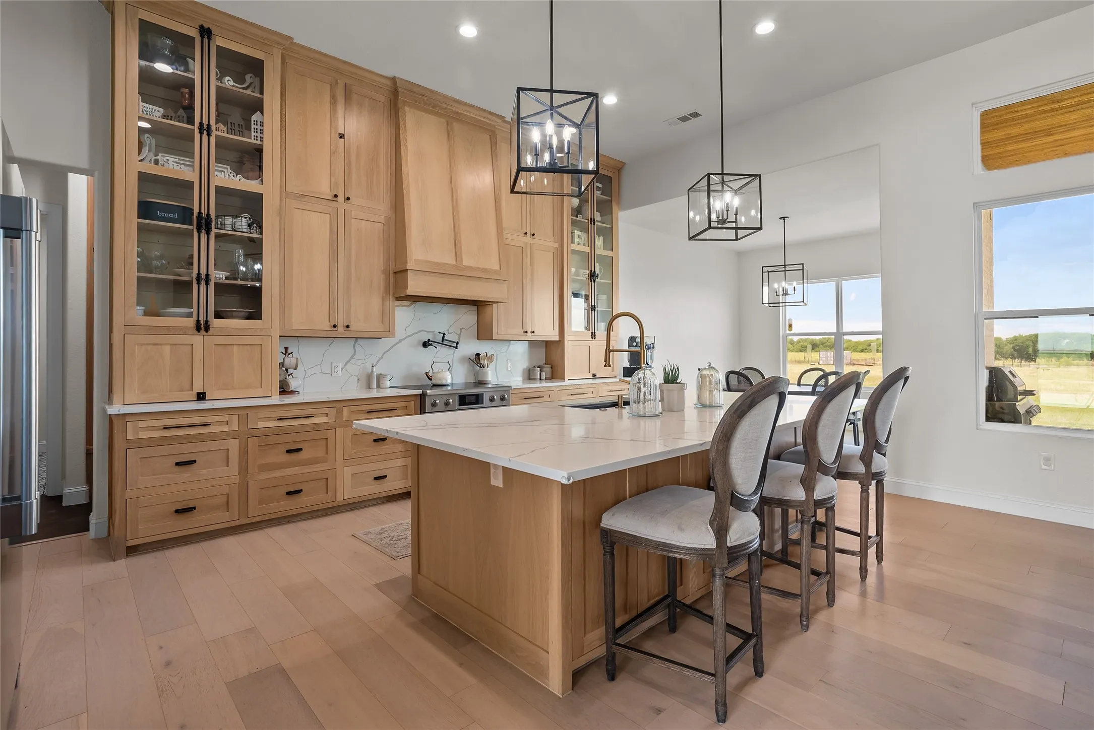 Farm For Sale in Ellis County , 850 Cooke Road, Ennis, Texas 75119, 4 Bedroom, 3 Bathroom, 2 Garage spaces, 2,785 Sqft, built in 2023, mls#21316620, Real Estate Agent in Ennis, Homes For Sale in Ellis county, Homes For Sale in Ennis, Realtor in Ennis Texas, Real Estate Brokerage Independent Realty Texas, Luminita Cordes Realtor