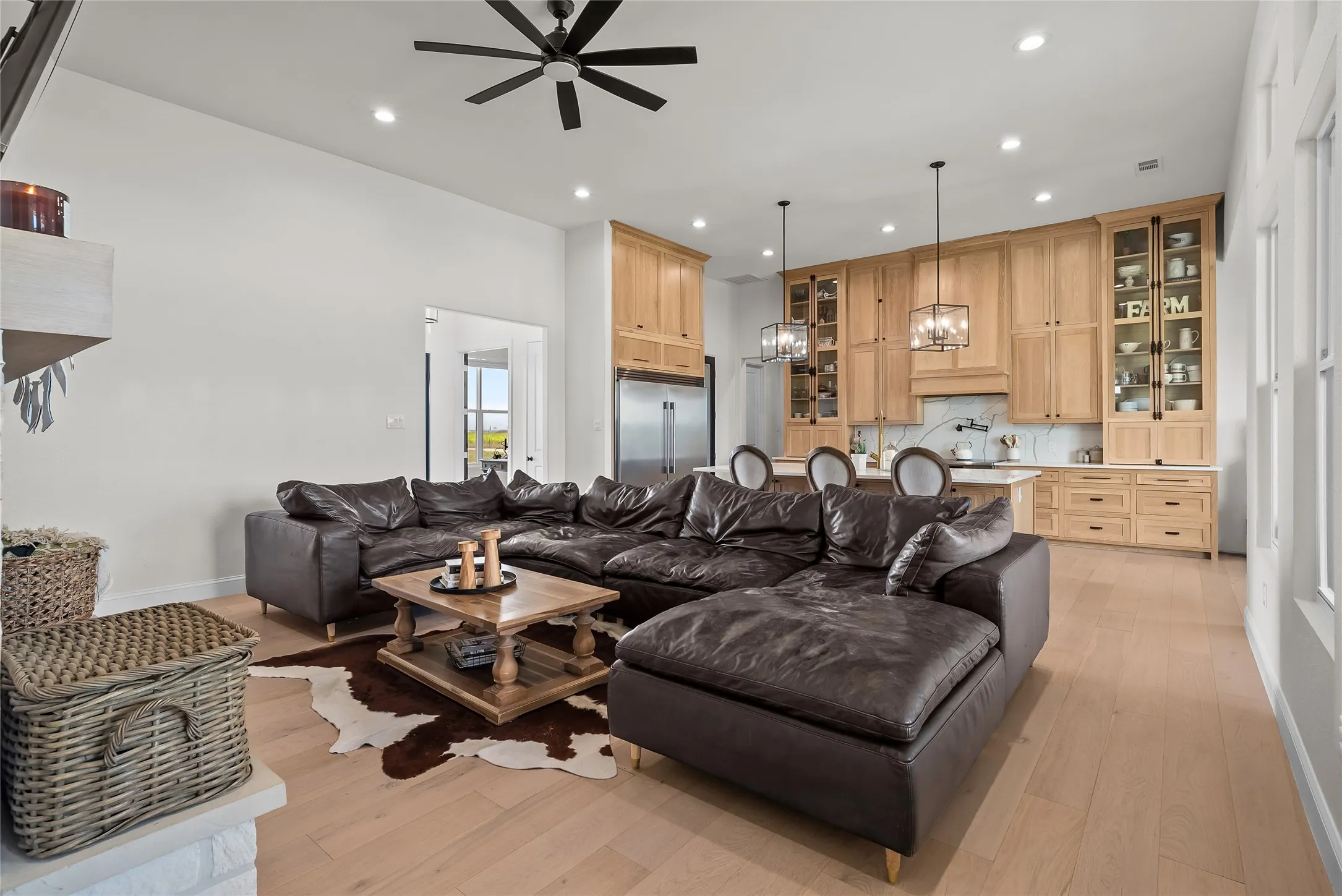 Farm For Sale in Ellis County , 850 Cooke Road, Ennis, Texas 75119, 4 Bedroom, 3 Bathroom, 2 Garage spaces, 2,785 Sqft, built in 2023, mls#21316620, Real Estate Agent in Ennis, Homes For Sale in Ellis county, Homes For Sale in Ennis, Realtor in Ennis Texas, Real Estate Brokerage Independent Realty Texas, Luminita Cordes Realtor