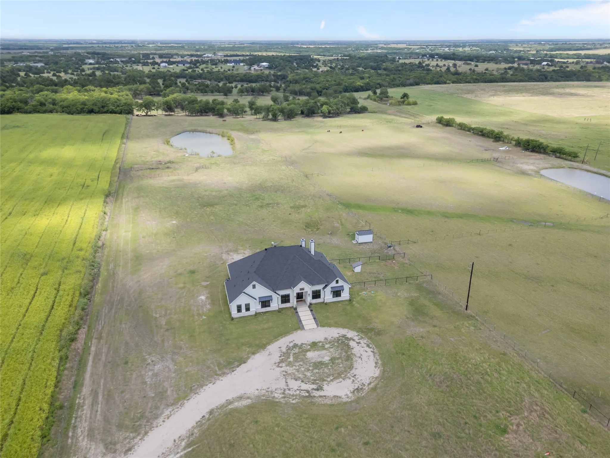 Farm For Sale in Ellis County , 850 Cooke Road, Ennis, Texas 75119, 4 Bedroom, 3 Bathroom, 2 Garage spaces, 2,785 Sqft, built in 2023, mls#21316620, Real Estate Agent in Ennis, Homes For Sale in Ellis county, Homes For Sale in Ennis, Realtor in Ennis Texas, Real Estate Brokerage Independent Realty Texas, Luminita Cordes Realtor
