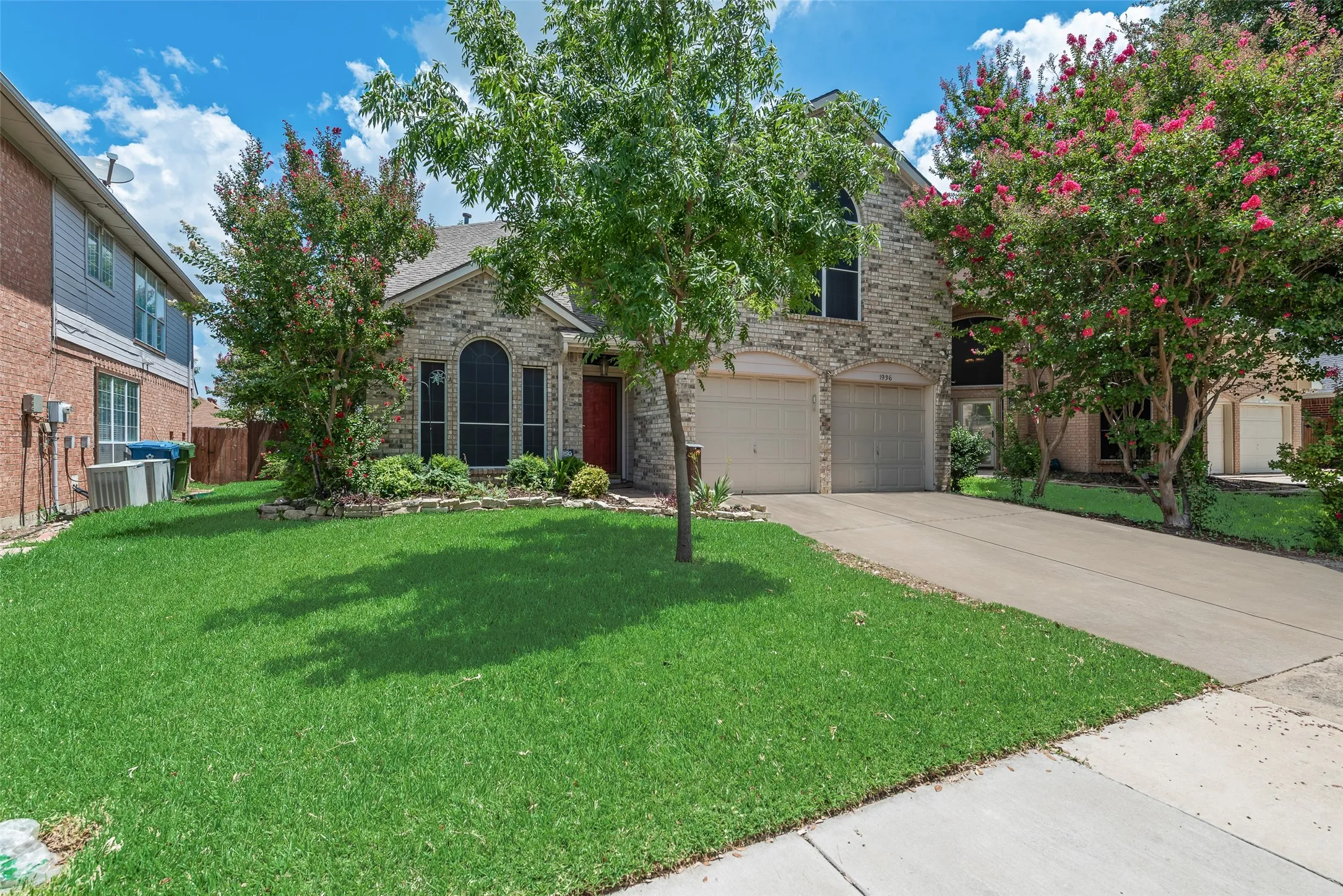 Single Family Residence For Sale in Denton County , 1936 Robin Lane, Flower Mound, Texas 75028, 3 Bedroom, 2 Bathroom, 2 Garage spaces, 1,920 Sqft, built in 1993, mls#21315251, Real Estate Agent in Flower Mound, Homes For Sale in Denton county, Homes For Sale in Flower Mound, Realtor in Flower Mound Texas, Real Estate Brokerage Independent Realty Texas, Luminita Cordes Realtor