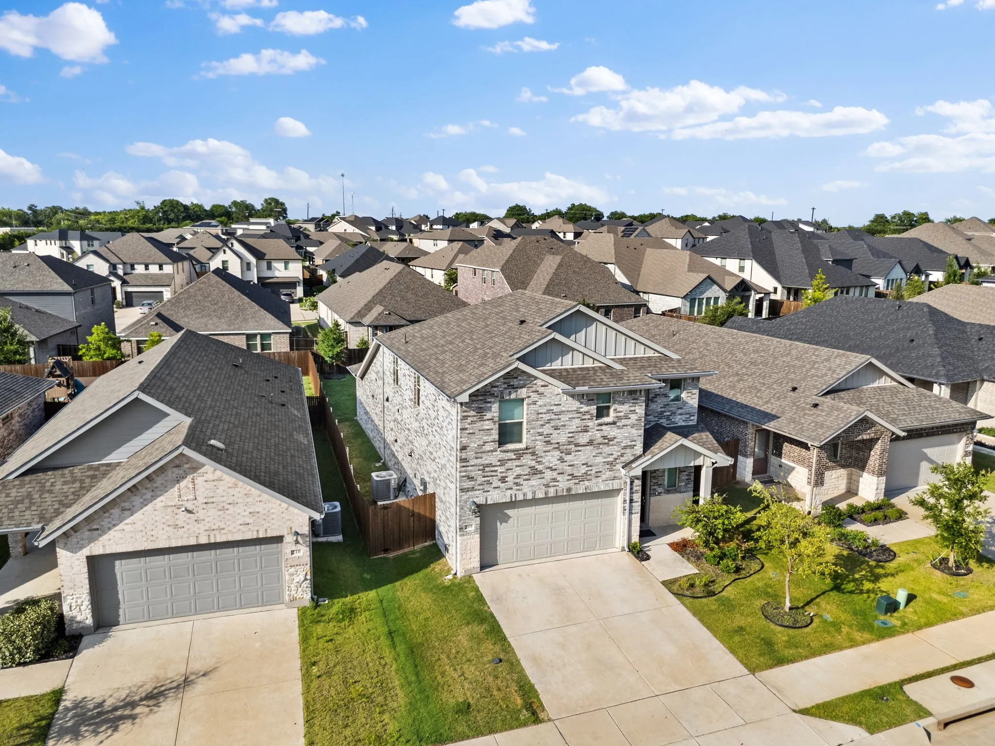 Single Family Residence For Sale in Collin County , 208 Mountain Meadow Lane, Princeton, Texas 75071, 4 Bedroom, 3 Bathroom, 2 Garage spaces, 2,337 Sqft, built in 2022, mls#21314877, Real Estate Agent in Princeton, Homes For Sale in Collin county, Homes For Sale in Princeton, Realtor in Princeton Texas, Real Estate Brokerage Independent Realty Texas, Luminita Cordes Realtor