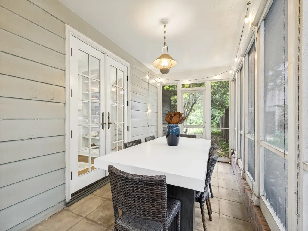 Improved Land For Sale in Dallas County , 3860 Mockingbird Lane, Highland Park, Texas 75205, 0, 0, Garage spaces, 0 Sqft, built in 1922, mls#21318392, Real Estate Agent in Highland Park, Homes For Sale in Dallas county, Homes For Sale in Highland Park, Realtor in Highland Park Texas, Real Estate Brokerage Independent Realty Texas, Luminita Cordes Realtor