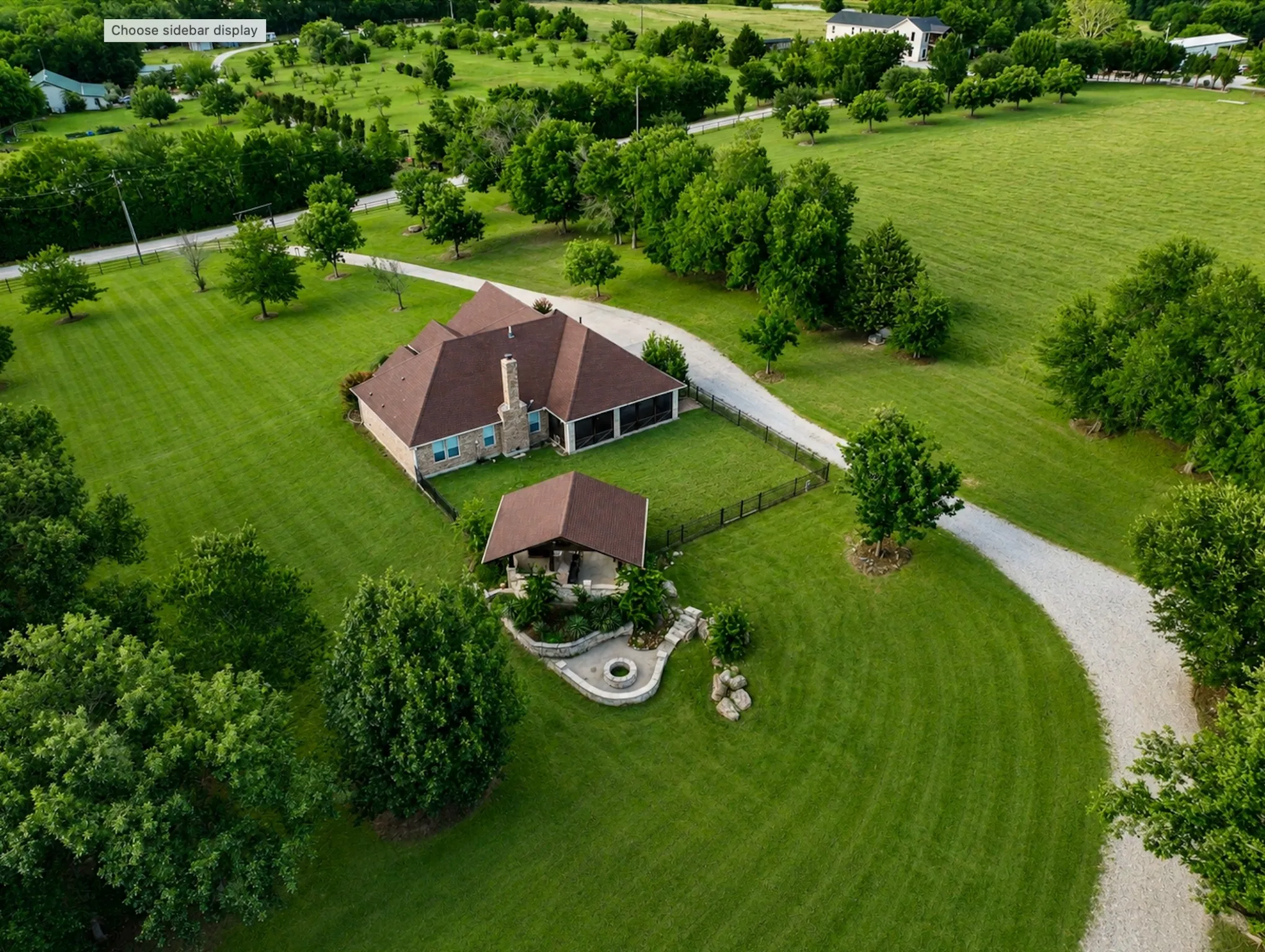 Single Family Residence For Sale in Collin County , 16900 County Road 706, Leonard, Texas 75452, 3 Bedroom, 3 Bathroom, 2 Garage spaces, 2,552 Sqft, built in 2008, mls#21282258, Real Estate Agent in Leonard, Homes For Sale in Collin county, Homes For Sale in Leonard, Realtor in Leonard Texas, Real Estate Brokerage Independent Realty Texas, Luminita Cordes Realtor