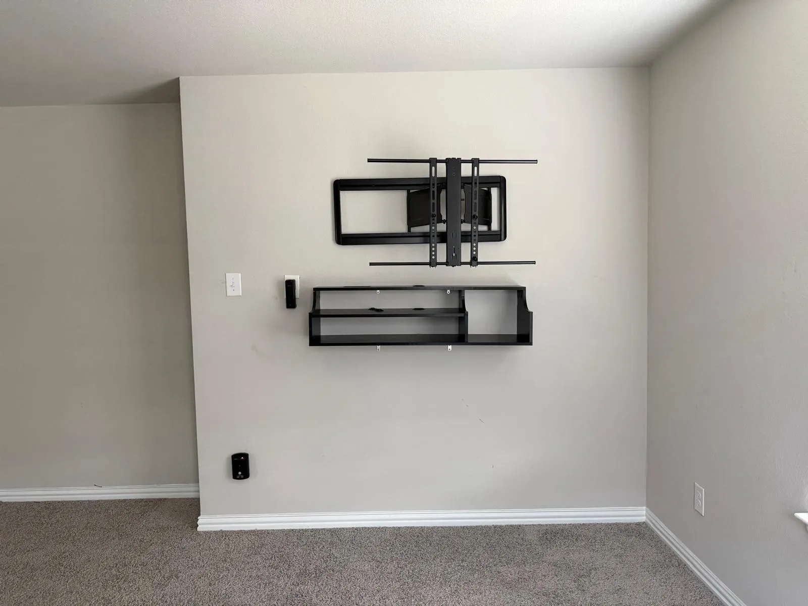 Townhouse For Rent in Dallas County , 2940 Bluets Drive, Mesquite, Texas 75150, 3 Bedroom, 3 Bathroom, 2 Garage spaces, 1,722 Sqft, built in 2022, mls#21317248, Real Estate Agent in Mesquite, Homes For Rent in Dallas county, Homes For Rent in Mesquite, Realtor in Mesquite Texas, Real Estate Brokerage Independent Realty Texas, Luminita Cordes Realtor
