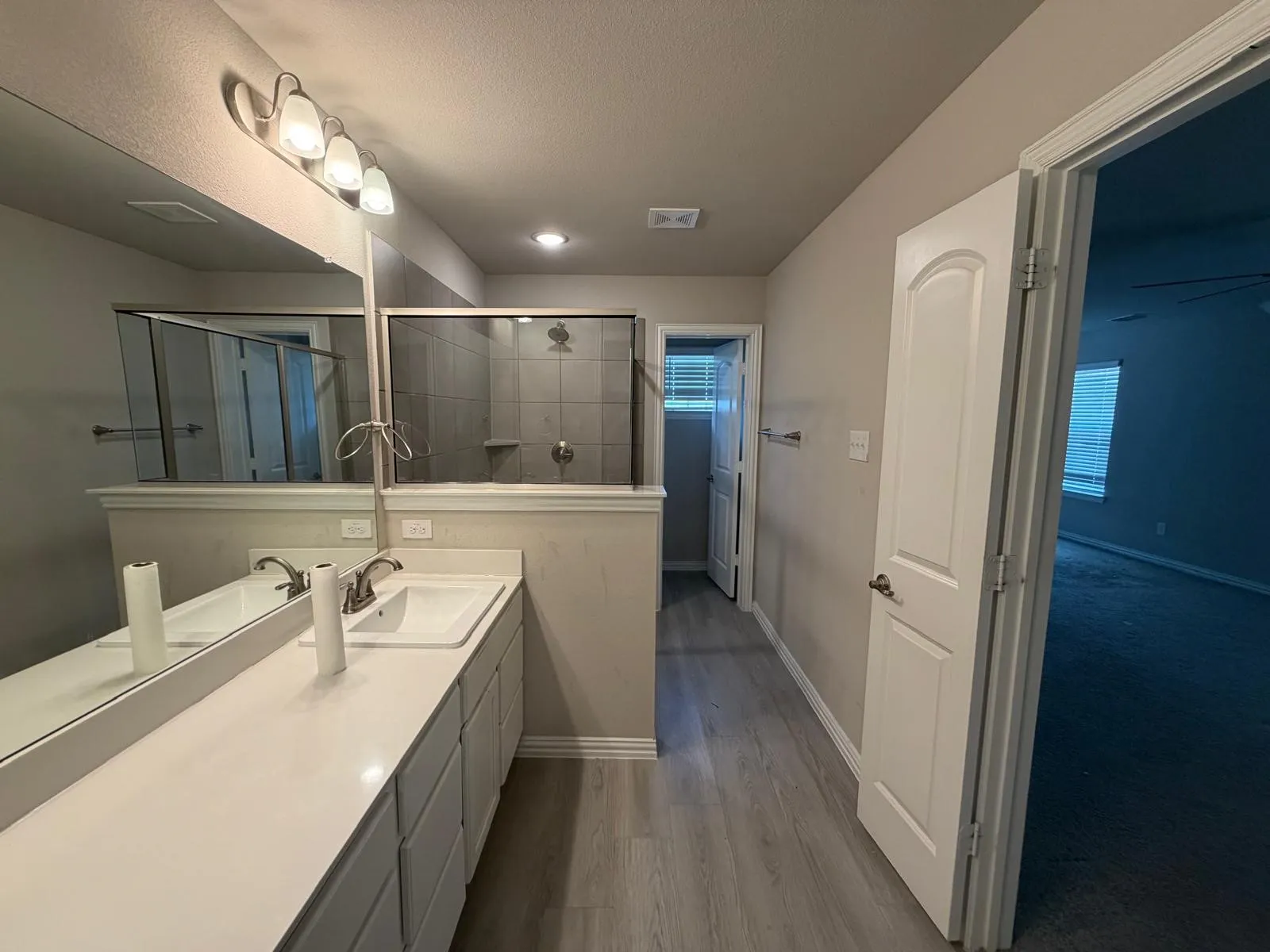 Townhouse For Rent in Dallas County , 2940 Bluets Drive, Mesquite, Texas 75150, 3 Bedroom, 3 Bathroom, 2 Garage spaces, 1,722 Sqft, built in 2022, mls#21317248, Real Estate Agent in Mesquite, Homes For Rent in Dallas county, Homes For Rent in Mesquite, Realtor in Mesquite Texas, Real Estate Brokerage Independent Realty Texas, Luminita Cordes Realtor