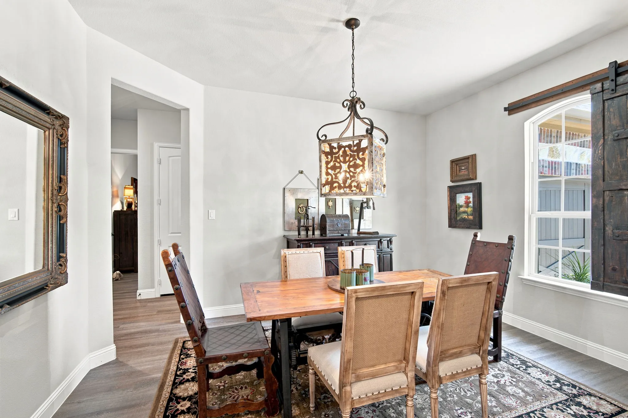 Single Family Residence For Sale in Rockwall County , 425 Emerson Drive, Rockwall, Texas 75087, 4 Bedroom, 5 Bathroom, 3 Garage spaces, 3,125 Sqft, built in 2018, mls#21315117, Real Estate Agent in Rockwall, Homes For Sale in Rockwall county, Homes For Sale in Rockwall, Realtor in Rockwall Texas, Real Estate Brokerage Independent Realty Texas, Luminita Cordes Realtor