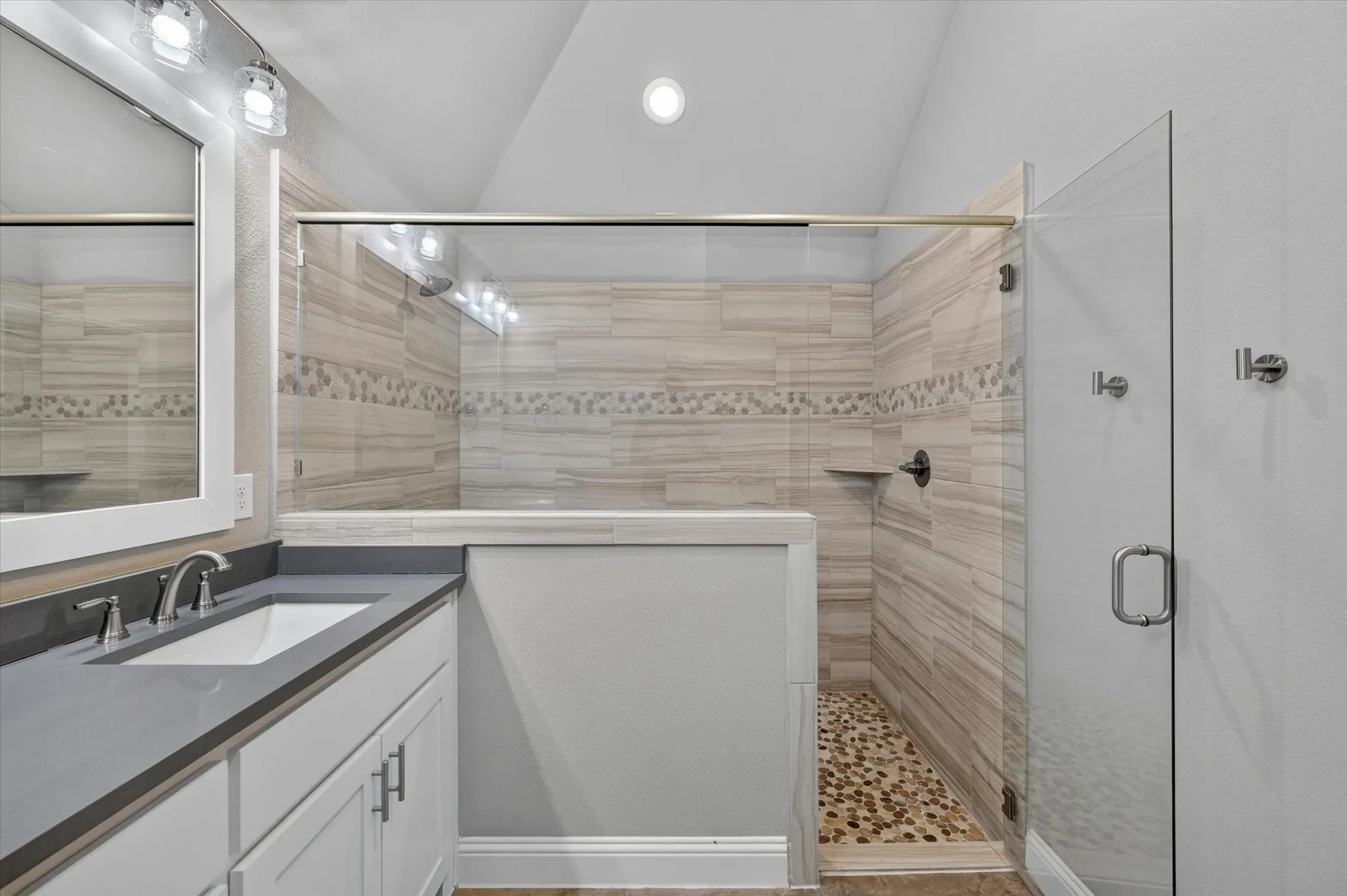 Single Family Residence For Sale in Johnson County , 218 Rees Avenue, Godley, Texas 76044, 3 Bedroom, 2 Bathroom, 2 Garage spaces, 1,760 Sqft, built in 2020, mls#21316652, Real Estate Agent in Godley, Homes For Sale in Johnson county, Homes For Sale in Godley, Realtor in Godley Texas, Real Estate Brokerage Independent Realty Texas, Luminita Cordes Realtor