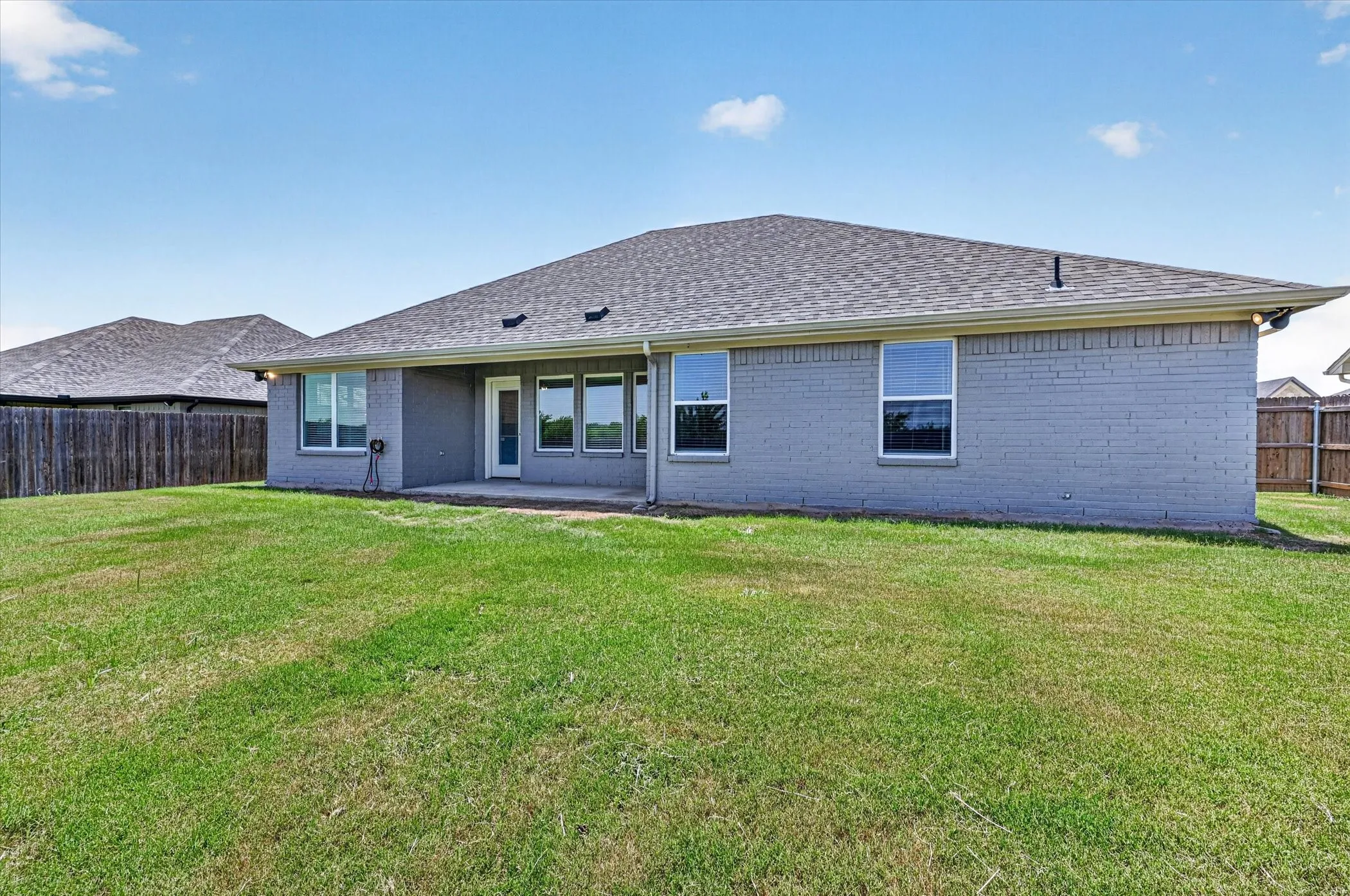 Single Family Residence For Sale in Johnson County , 218 Rees Avenue, Godley, Texas 76044, 3 Bedroom, 2 Bathroom, 2 Garage spaces, 1,760 Sqft, built in 2020, mls#21316652, Real Estate Agent in Godley, Homes For Sale in Johnson county, Homes For Sale in Godley, Realtor in Godley Texas, Real Estate Brokerage Independent Realty Texas, Luminita Cordes Realtor