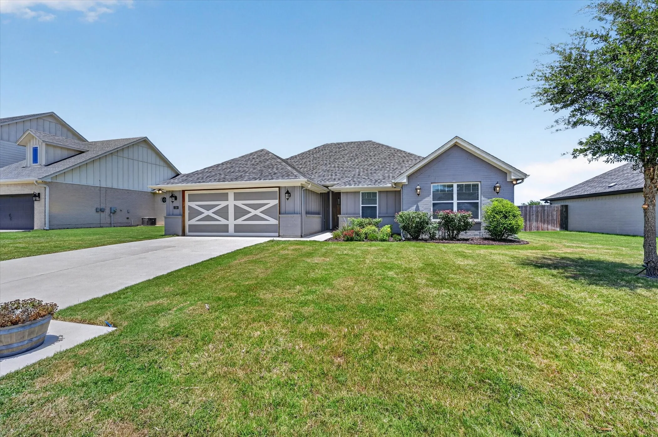 Single Family Residence For Sale in Johnson County , 218 Rees Avenue, Godley, Texas 76044, 3 Bedroom, 2 Bathroom, 2 Garage spaces, 1,760 Sqft, built in 2020, mls#21316652, Real Estate Agent in Godley, Homes For Sale in Johnson county, Homes For Sale in Godley, Realtor in Godley Texas, Real Estate Brokerage Independent Realty Texas, Luminita Cordes Realtor
