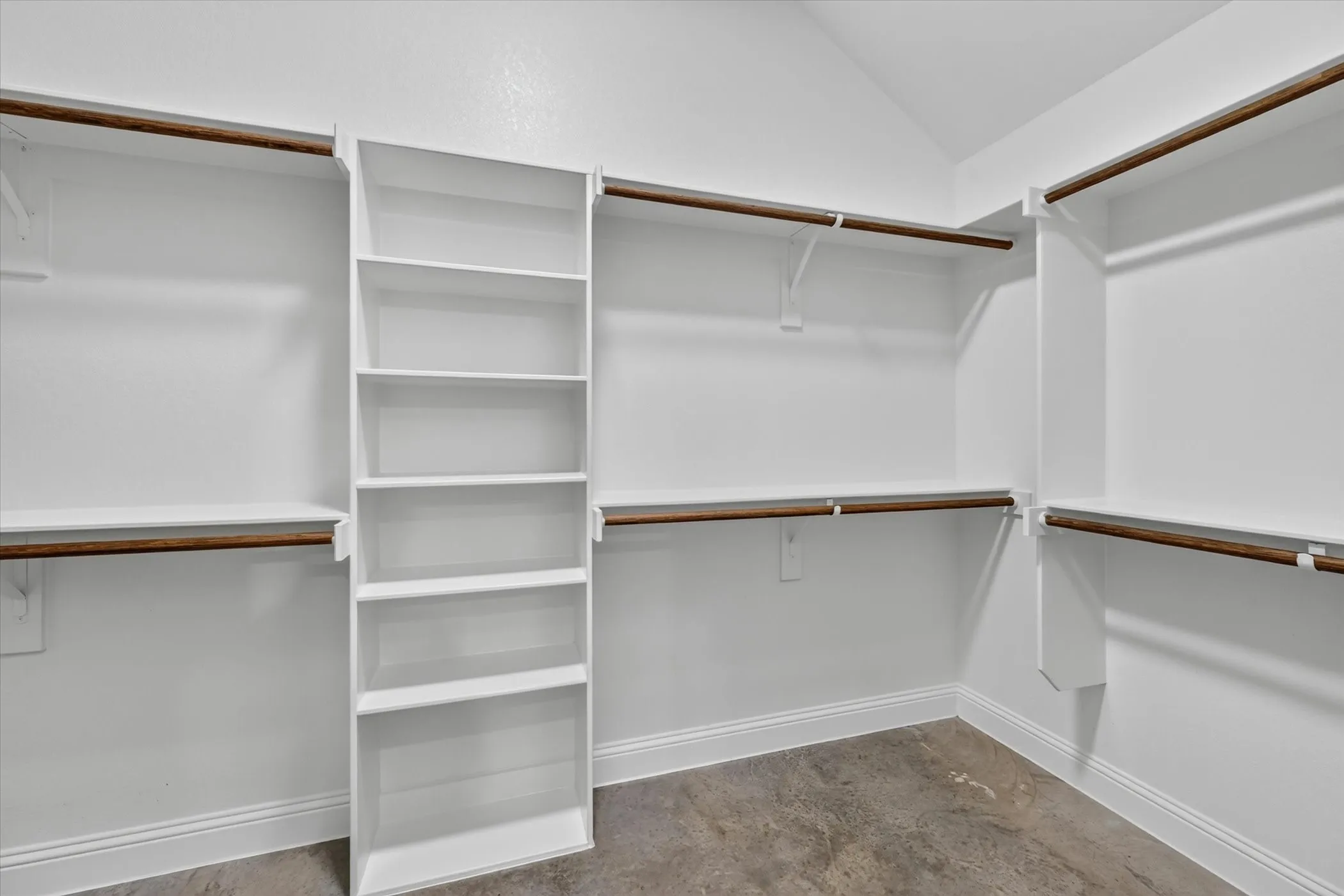 Single Family Residence For Sale in Johnson County , 218 Rees Avenue, Godley, Texas 76044, 3 Bedroom, 2 Bathroom, 2 Garage spaces, 1,760 Sqft, built in 2020, mls#21316652, Real Estate Agent in Godley, Homes For Sale in Johnson county, Homes For Sale in Godley, Realtor in Godley Texas, Real Estate Brokerage Independent Realty Texas, Luminita Cordes Realtor