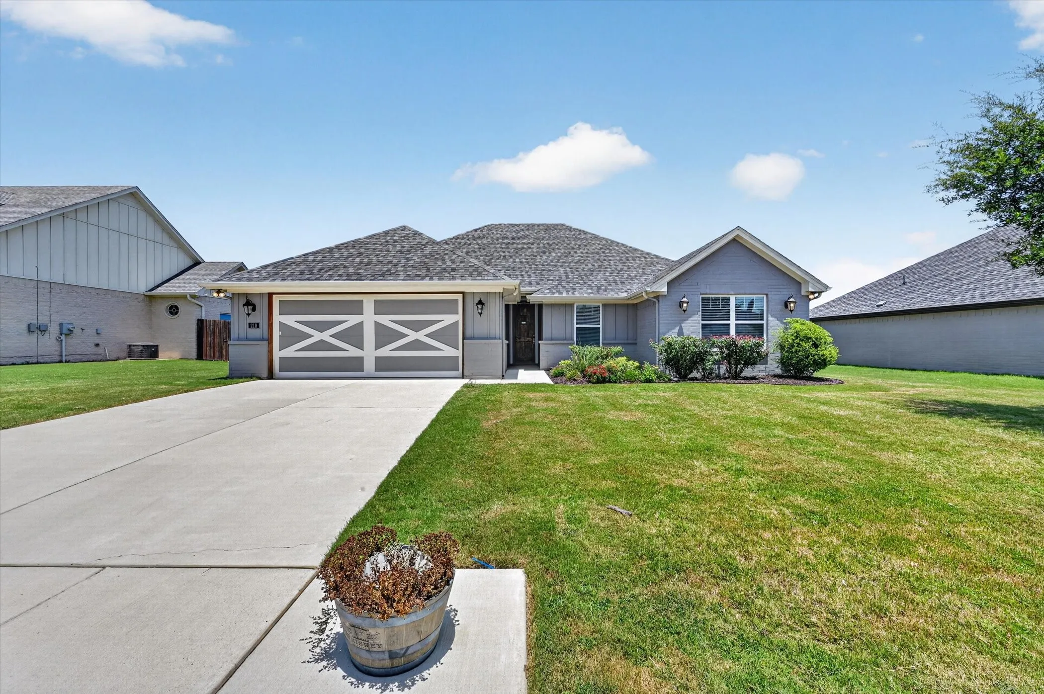 Single Family Residence For Sale in Johnson County , 218 Rees Avenue, Godley, Texas 76044, 3 Bedroom, 2 Bathroom, 2 Garage spaces, 1,760 Sqft, built in 2020, mls#21316652, Real Estate Agent in Godley, Homes For Sale in Johnson county, Homes For Sale in Godley, Realtor in Godley Texas, Real Estate Brokerage Independent Realty Texas, Luminita Cordes Realtor