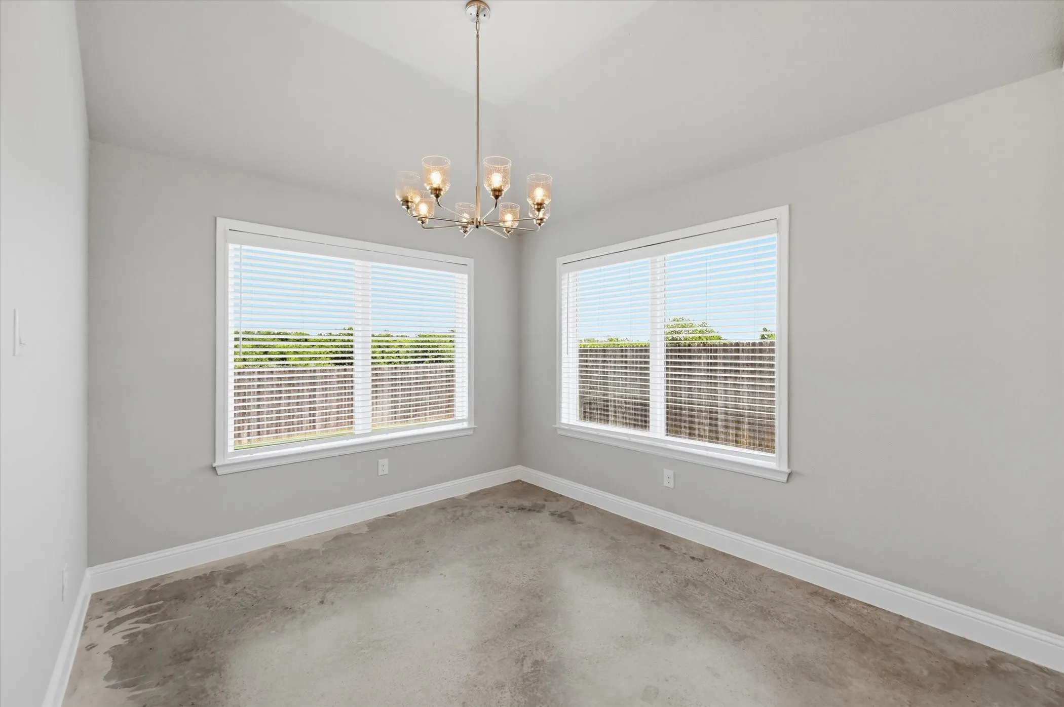 Single Family Residence For Sale in Johnson County , 218 Rees Avenue, Godley, Texas 76044, 3 Bedroom, 2 Bathroom, 2 Garage spaces, 1,760 Sqft, built in 2020, mls#21316652, Real Estate Agent in Godley, Homes For Sale in Johnson county, Homes For Sale in Godley, Realtor in Godley Texas, Real Estate Brokerage Independent Realty Texas, Luminita Cordes Realtor