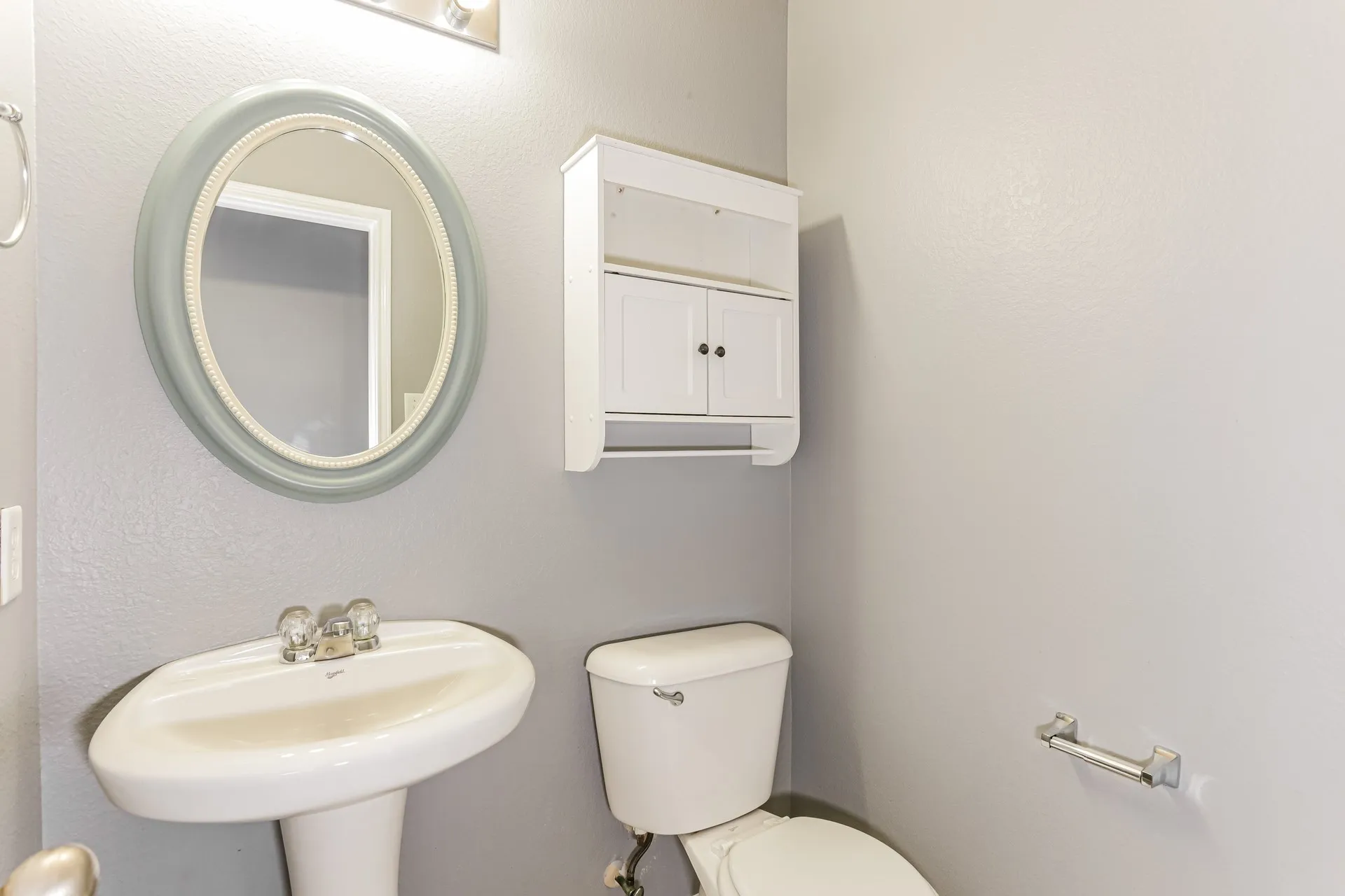Single Family Residence For Sale in Tarrant County , 9233 Monument Court, Fort Worth, Texas 76244, 4 Bedroom, 3 Bathroom, 2 Garage spaces, 2,708 Sqft, built in 2005, mls#21310999, Real Estate Agent in Fort Worth, Homes For Sale in Tarrant county, Homes For Sale in Fort Worth, Realtor in Fort Worth Texas, Real Estate Brokerage Independent Realty Texas, Luminita Cordes Realtor