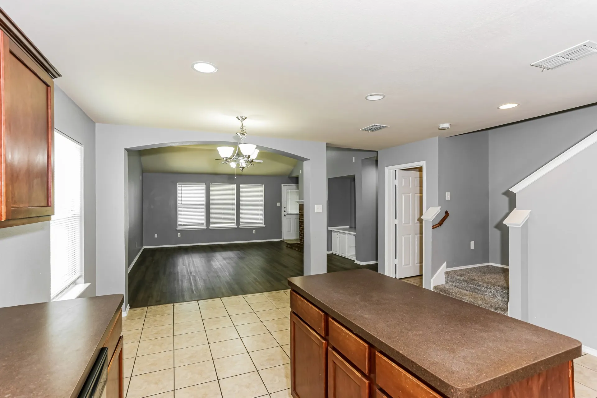 Single Family Residence For Sale in Tarrant County , 9233 Monument Court, Fort Worth, Texas 76244, 4 Bedroom, 3 Bathroom, 2 Garage spaces, 2,708 Sqft, built in 2005, mls#21310999, Real Estate Agent in Fort Worth, Homes For Sale in Tarrant county, Homes For Sale in Fort Worth, Realtor in Fort Worth Texas, Real Estate Brokerage Independent Realty Texas, Luminita Cordes Realtor