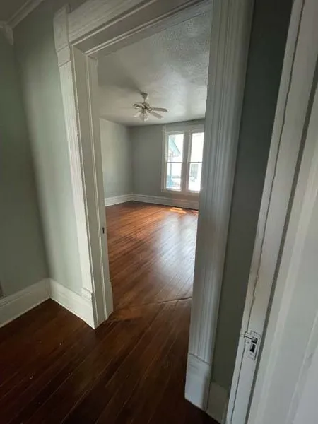 Single Family Residence For Sale in Ellis County , 700 N Dallas Street, Ennis, Texas 75119, 4 Bedroom, 3 Bathroom, Garage spaces, 1,797 Sqft, built in 1900, mls#21318404, Real Estate Agent in Ennis, Homes For Sale in Ellis county, Homes For Sale in Ennis, Realtor in Ennis Texas, Real Estate Brokerage Independent Realty Texas, Luminita Cordes Realtor