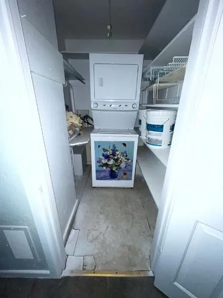 Single Family Residence For Sale in Ellis County , 700 N Dallas Street, Ennis, Texas 75119, 4 Bedroom, 3 Bathroom, Garage spaces, 1,797 Sqft, built in 1900, mls#21318404, Real Estate Agent in Ennis, Homes For Sale in Ellis county, Homes For Sale in Ennis, Realtor in Ennis Texas, Real Estate Brokerage Independent Realty Texas, Luminita Cordes Realtor