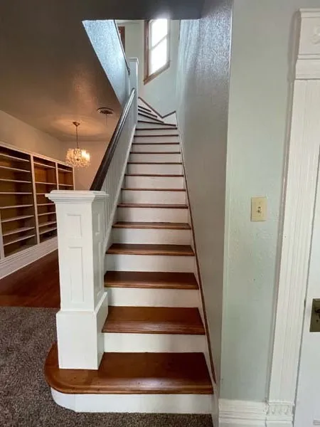 Single Family Residence For Sale in Ellis County , 700 N Dallas Street, Ennis, Texas 75119, 4 Bedroom, 3 Bathroom, Garage spaces, 1,797 Sqft, built in 1900, mls#21318404, Real Estate Agent in Ennis, Homes For Sale in Ellis county, Homes For Sale in Ennis, Realtor in Ennis Texas, Real Estate Brokerage Independent Realty Texas, Luminita Cordes Realtor