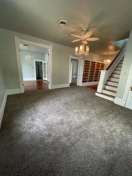Single Family Residence For Sale in Ellis County , 700 N Dallas Street, Ennis, Texas 75119, 4 Bedroom, 3 Bathroom, Garage spaces, 1,797 Sqft, built in 1900, mls#21318404, Real Estate Agent in Ennis, Homes For Sale in Ellis county, Homes For Sale in Ennis, Realtor in Ennis Texas, Real Estate Brokerage Independent Realty Texas, Luminita Cordes Realtor