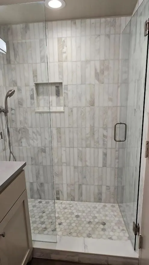 Condominium For Sale in Dallas County , 6211 W Northwest Highway G224, Dallas, Texas 75225, 1 Bedroom, 1 Bathroom, 1 Garage spaces, 721 Sqft, built in 1966, mls#21318371, Real Estate Agent in Dallas, Homes For Sale in Dallas county, Homes For Sale in Dallas, Realtor in Dallas Texas, Real Estate Brokerage Independent Realty Texas, Luminita Cordes Realtor