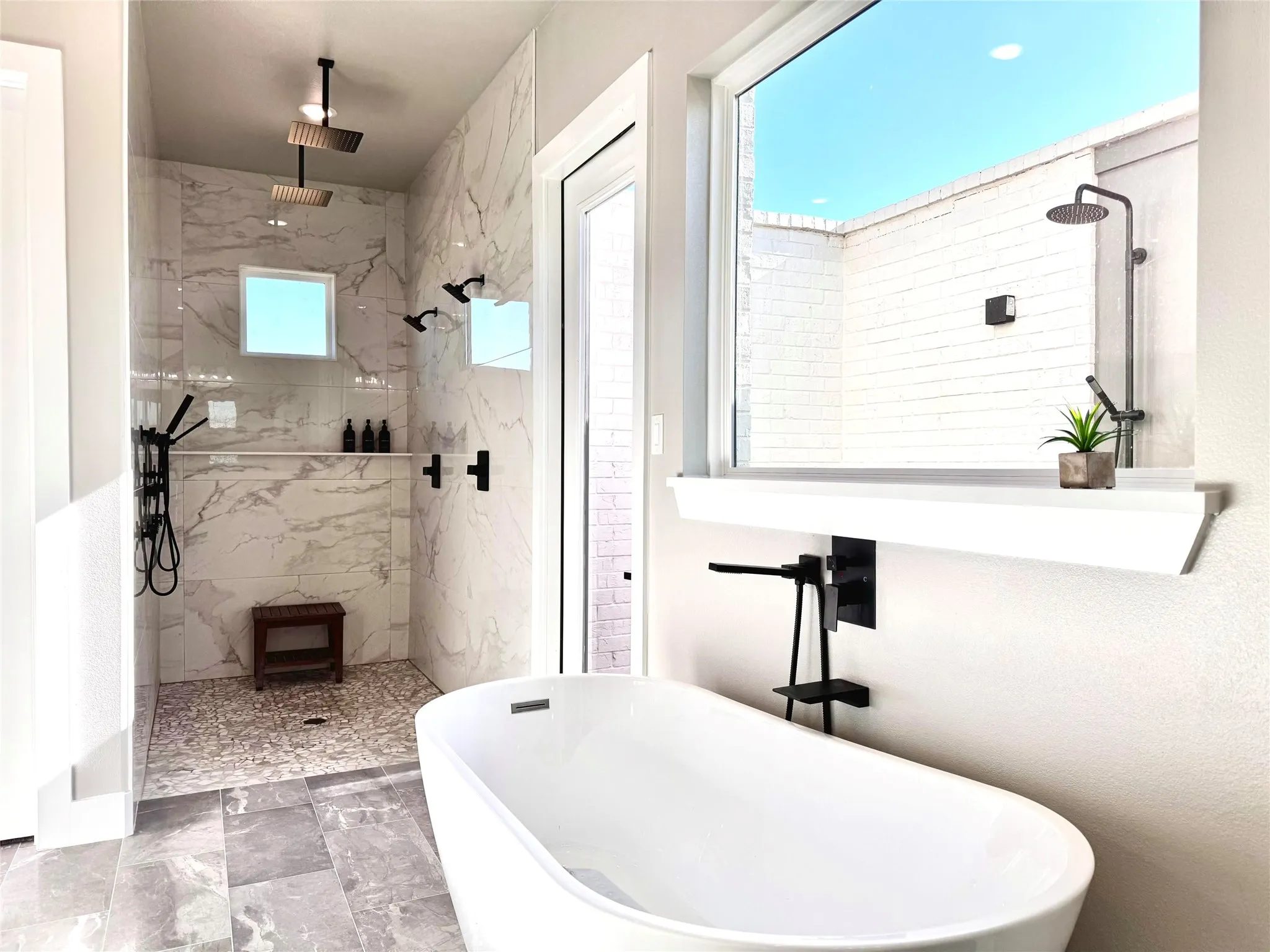 Single Family Residence For Sale in Tarrant County , 12301 Bella Sera Drive, Fort Worth, Texas 76126, 5 Bedroom, 6 Bathroom, 4 Garage spaces, 6,330 Sqft, built in 2023, mls#21318414, Real Estate Agent in Fort Worth, Homes For Sale in Tarrant county, Homes For Sale in Fort Worth, Realtor in Fort Worth Texas, Real Estate Brokerage Independent Realty Texas, Luminita Cordes Realtor