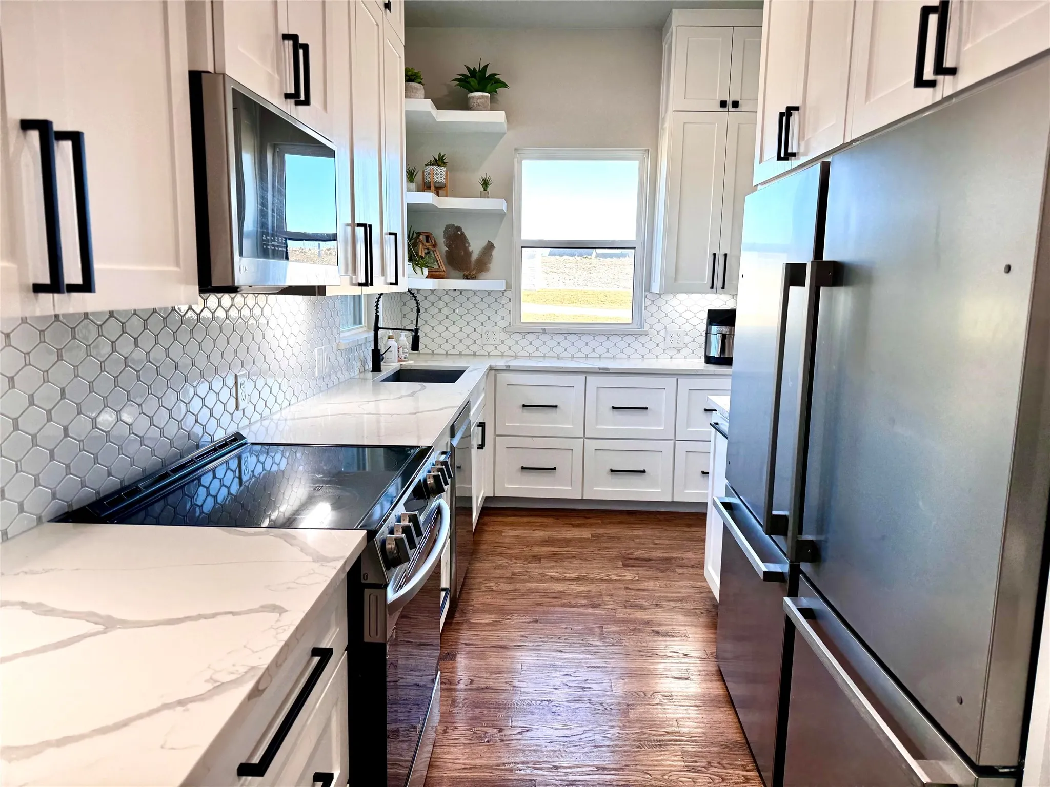 Single Family Residence For Sale in Tarrant County , 12301 Bella Sera Drive, Fort Worth, Texas 76126, 5 Bedroom, 6 Bathroom, 4 Garage spaces, 6,330 Sqft, built in 2023, mls#21318414, Real Estate Agent in Fort Worth, Homes For Sale in Tarrant county, Homes For Sale in Fort Worth, Realtor in Fort Worth Texas, Real Estate Brokerage Independent Realty Texas, Luminita Cordes Realtor