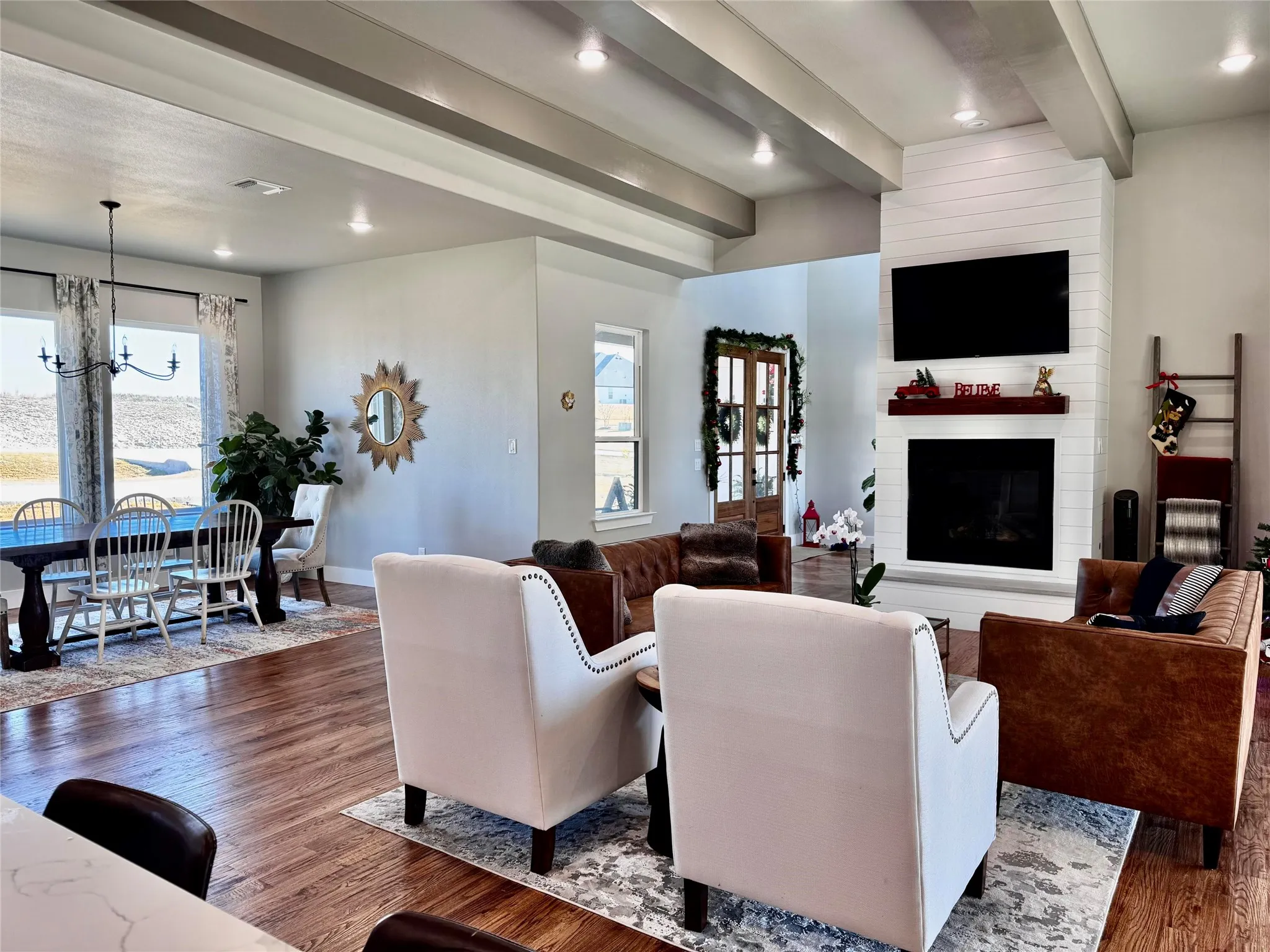 Single Family Residence For Sale in Tarrant County , 12301 Bella Sera Drive, Fort Worth, Texas 76126, 5 Bedroom, 6 Bathroom, 4 Garage spaces, 6,330 Sqft, built in 2023, mls#21318414, Real Estate Agent in Fort Worth, Homes For Sale in Tarrant county, Homes For Sale in Fort Worth, Realtor in Fort Worth Texas, Real Estate Brokerage Independent Realty Texas, Luminita Cordes Realtor
