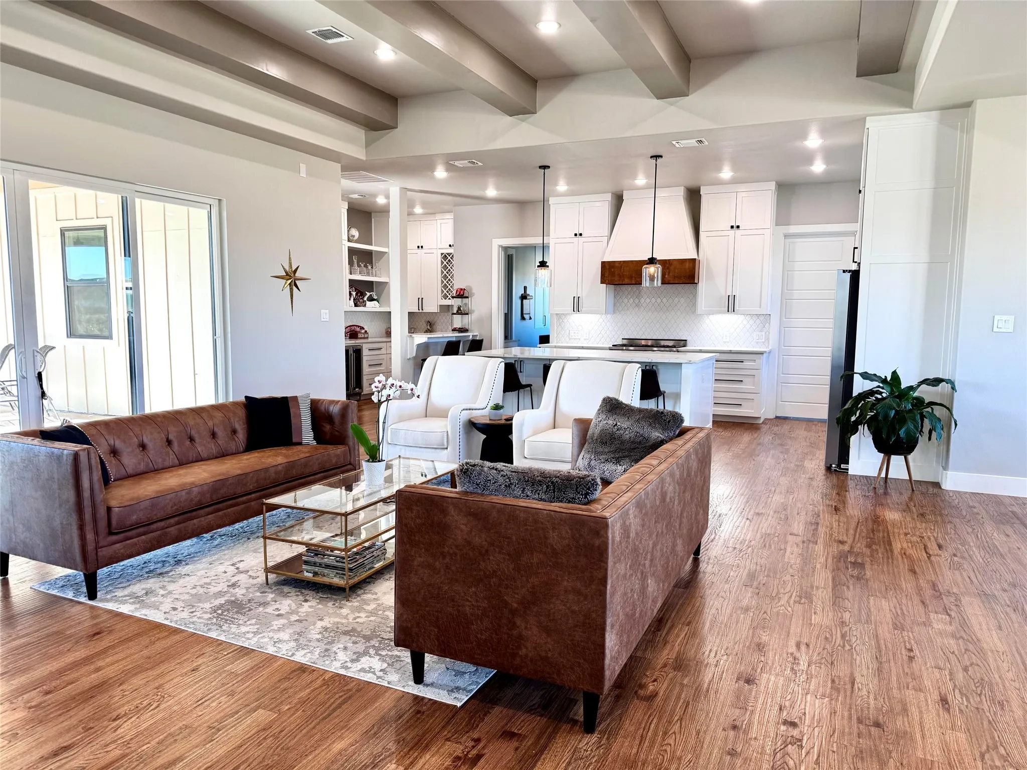Single Family Residence For Sale in Tarrant County , 12301 Bella Sera Drive, Fort Worth, Texas 76126, 5 Bedroom, 6 Bathroom, 4 Garage spaces, 6,330 Sqft, built in 2023, mls#21318414, Real Estate Agent in Fort Worth, Homes For Sale in Tarrant county, Homes For Sale in Fort Worth, Realtor in Fort Worth Texas, Real Estate Brokerage Independent Realty Texas, Luminita Cordes Realtor