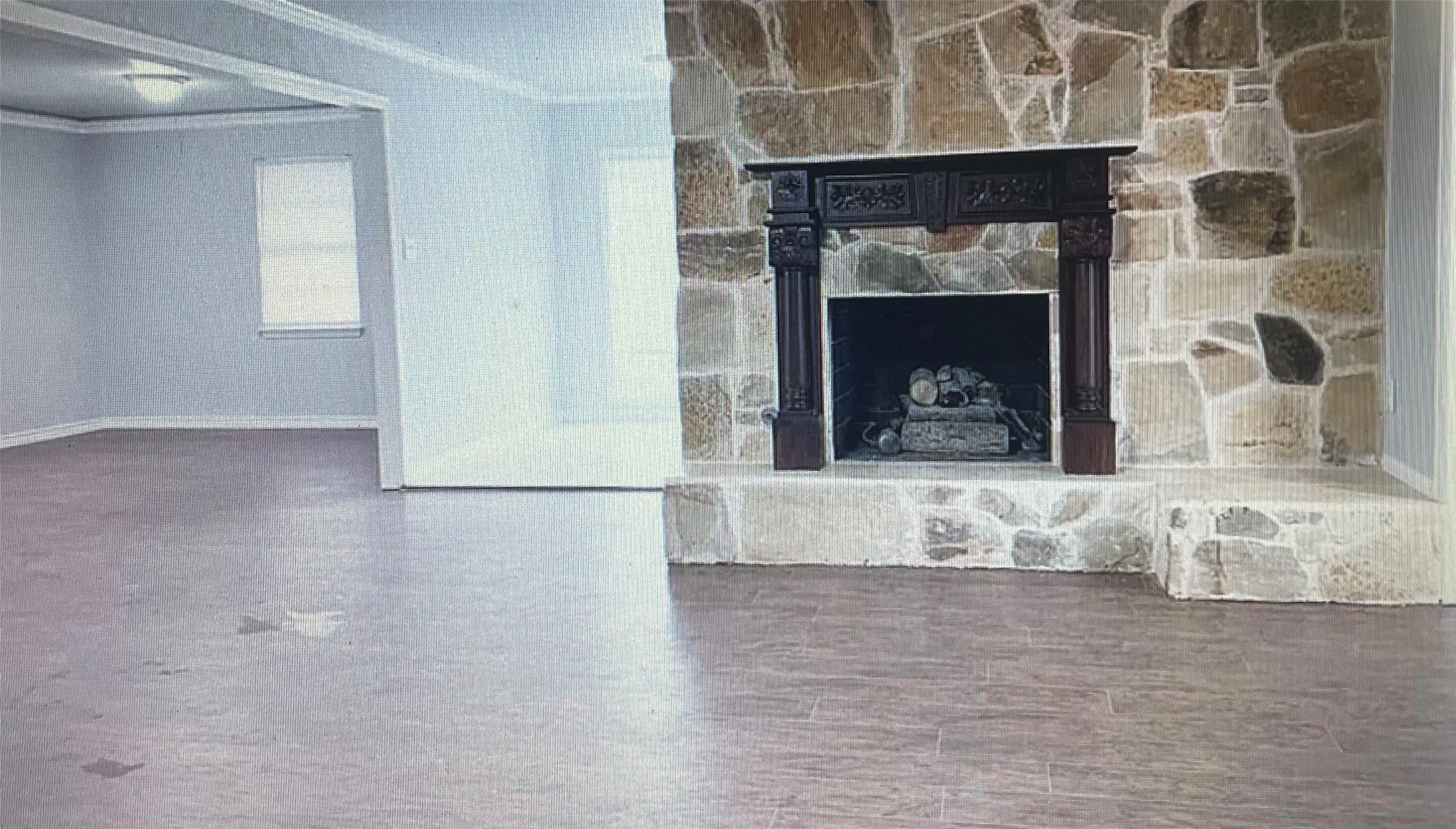 Single Family Residence For Sale in Tarrant County , 236 Hallbrook Drive, Fort Worth, Texas 76134, 3 Bedroom, 2 Bathroom, 2 Garage spaces, 1,851 Sqft, built in 1961, mls#21309955, Real Estate Agent in Fort Worth, Homes For Sale in Tarrant county, Homes For Sale in Fort Worth, Realtor in Fort Worth Texas, Real Estate Brokerage Independent Realty Texas, Luminita Cordes Realtor